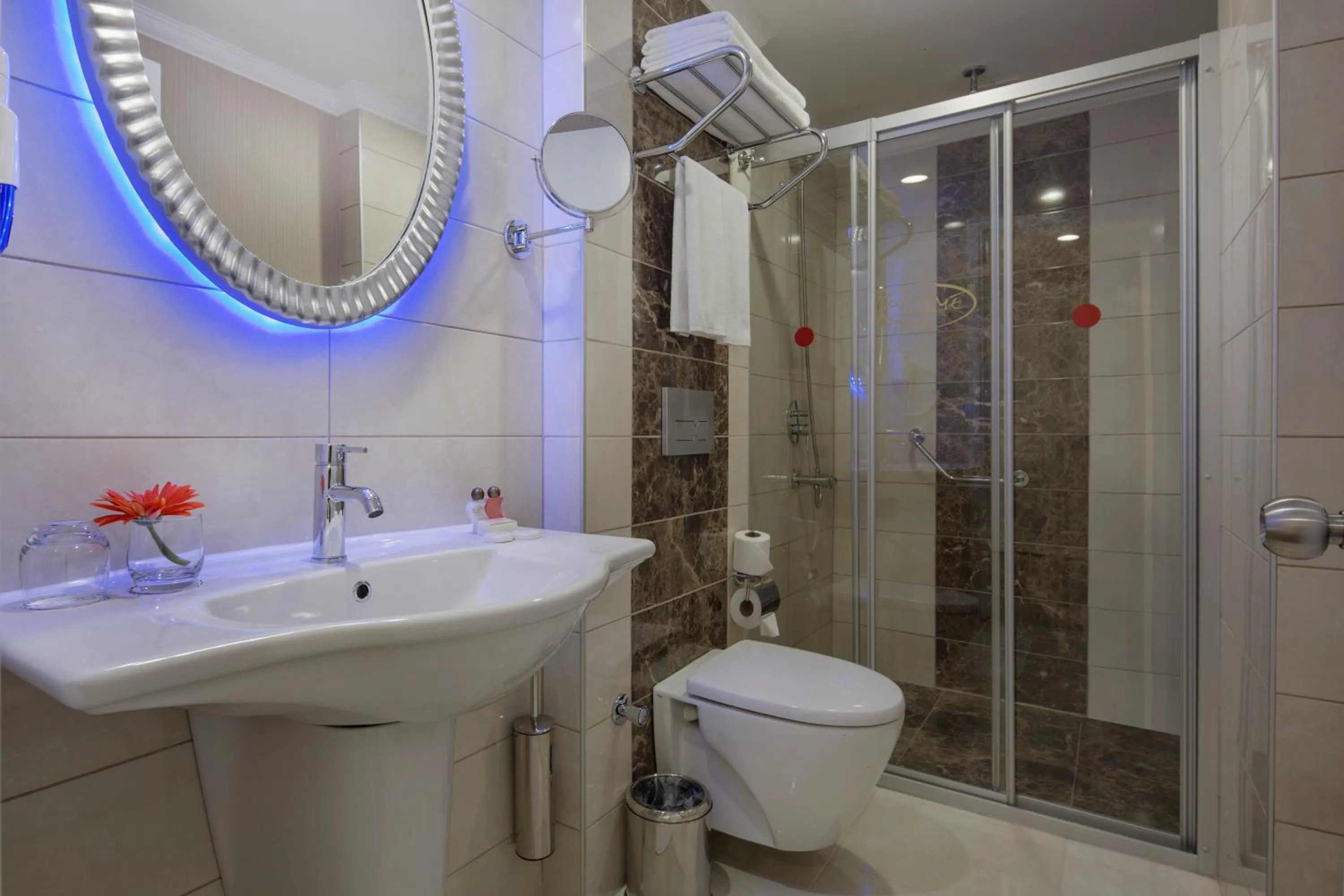 Standard Triple Room - single occupancy in Alaiye Kleopatra Hotel