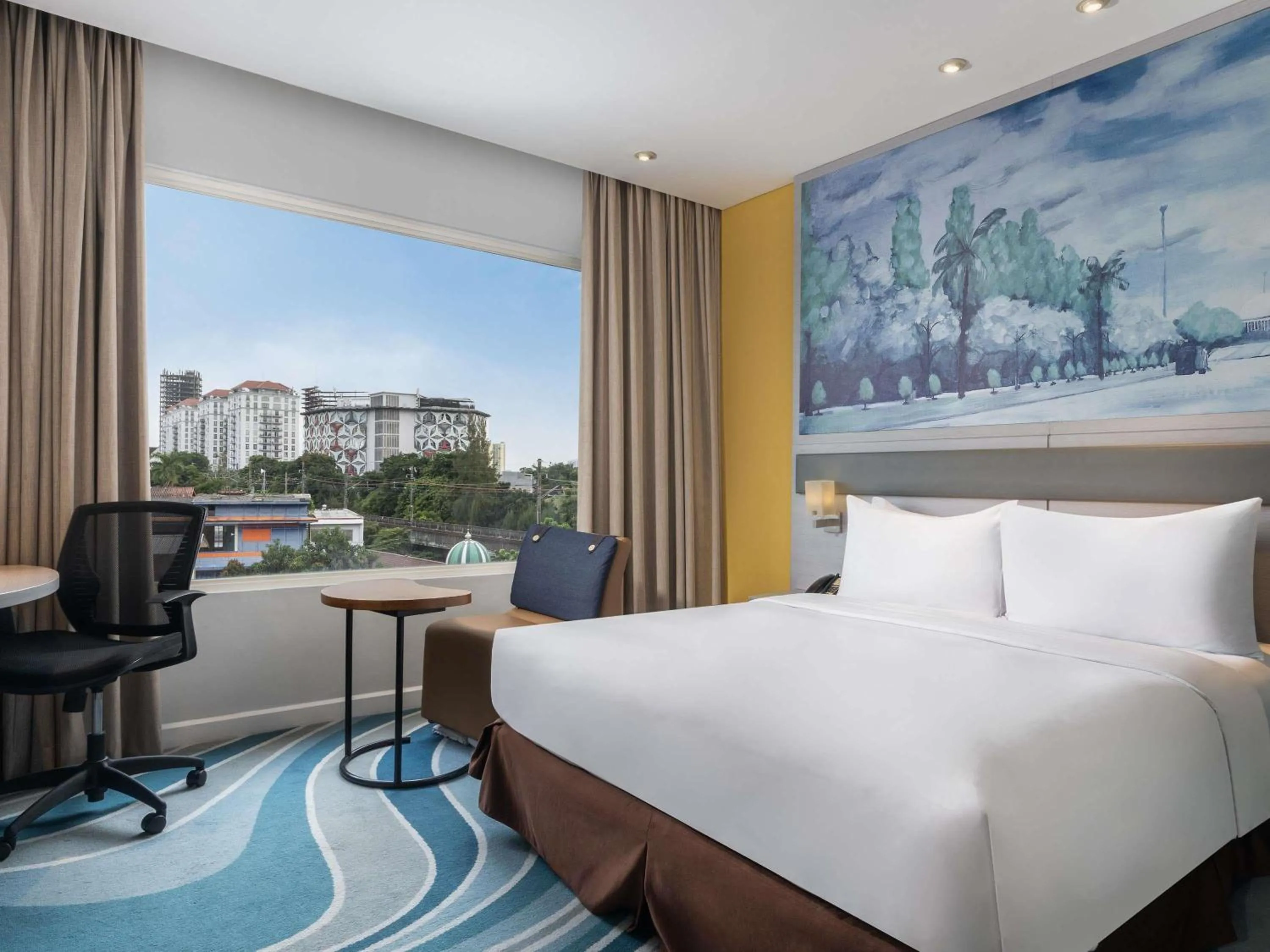 Superior Queen Room in Mercure Jakarta Cikini