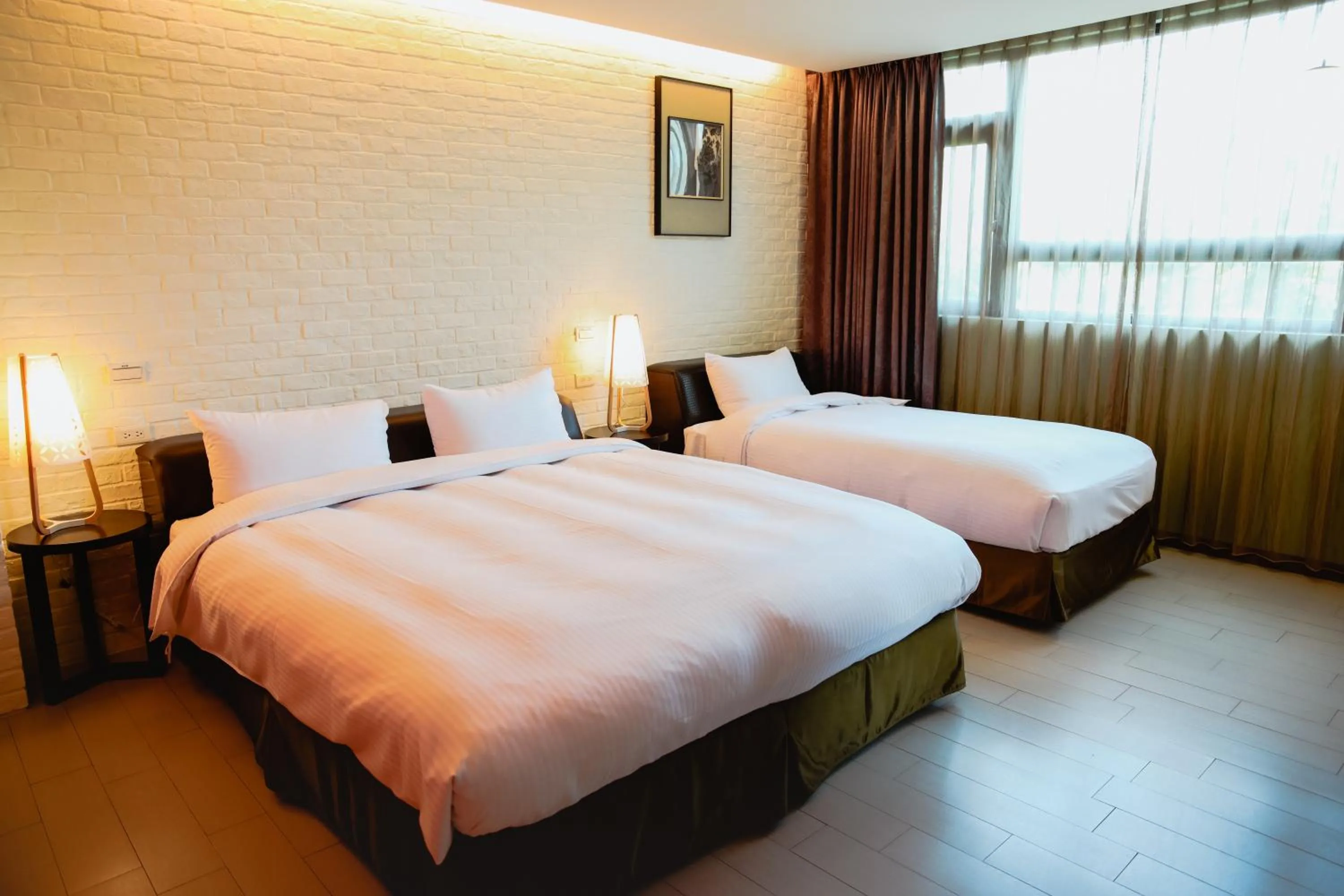 Deluxe Triple Room in 823 Tourist Hotel