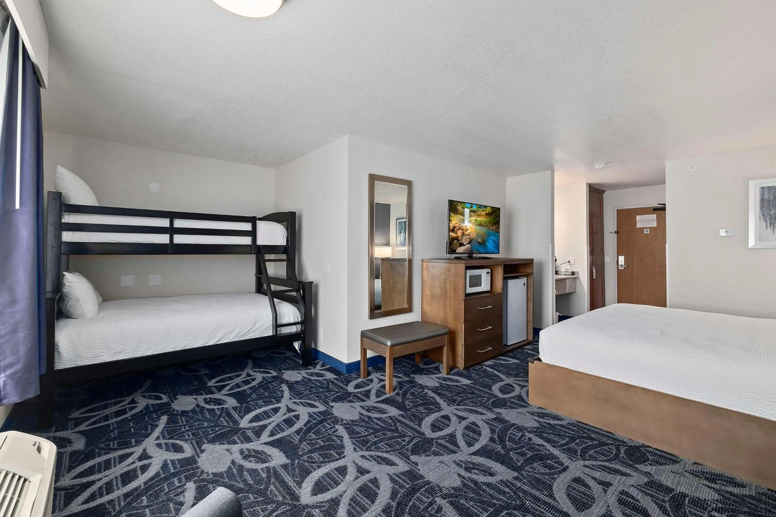 King Room with Bunk Bed in Best Western Plus Twin Falls Hotel