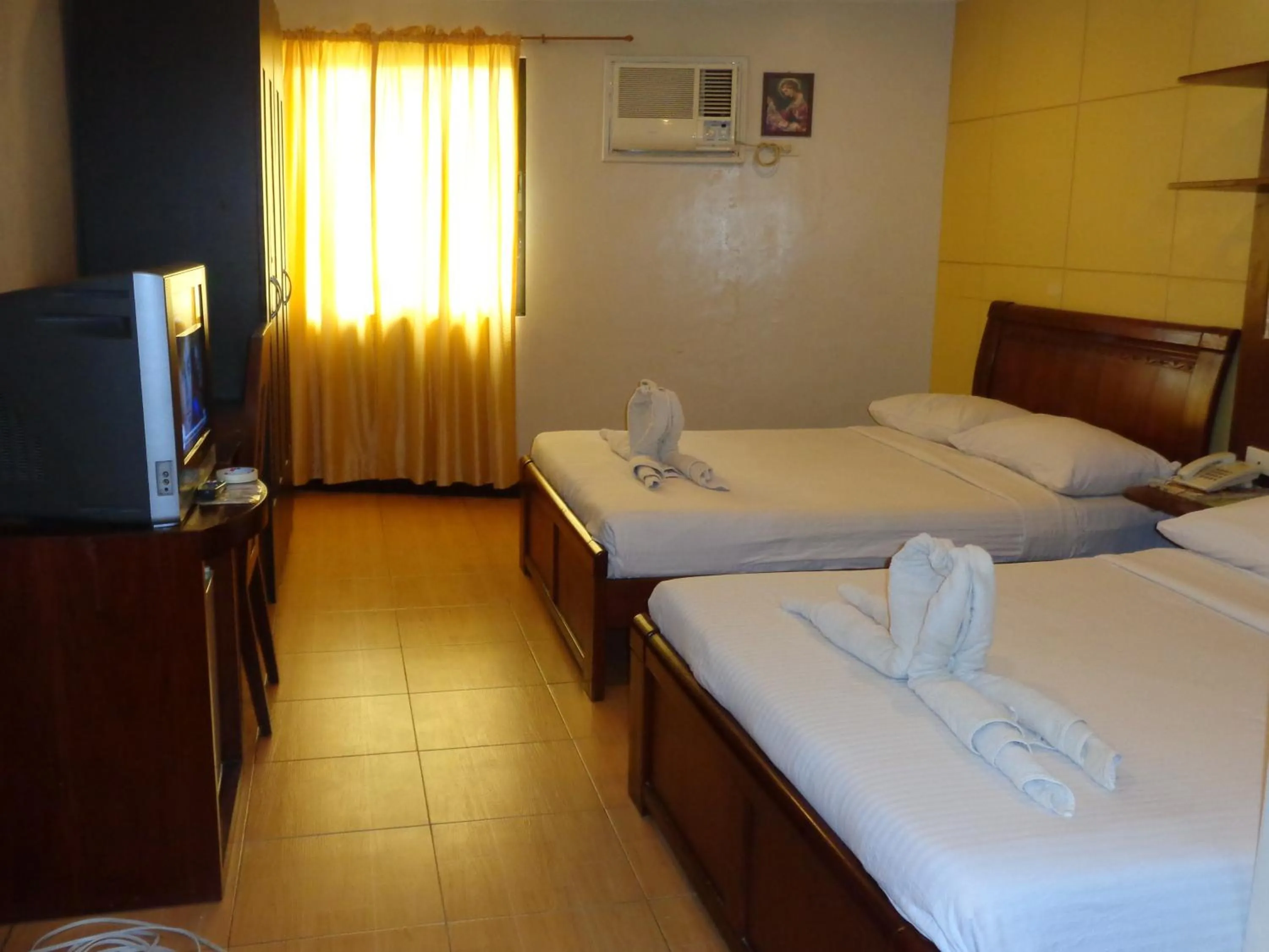 Family Room in One Lourdes Dormitel