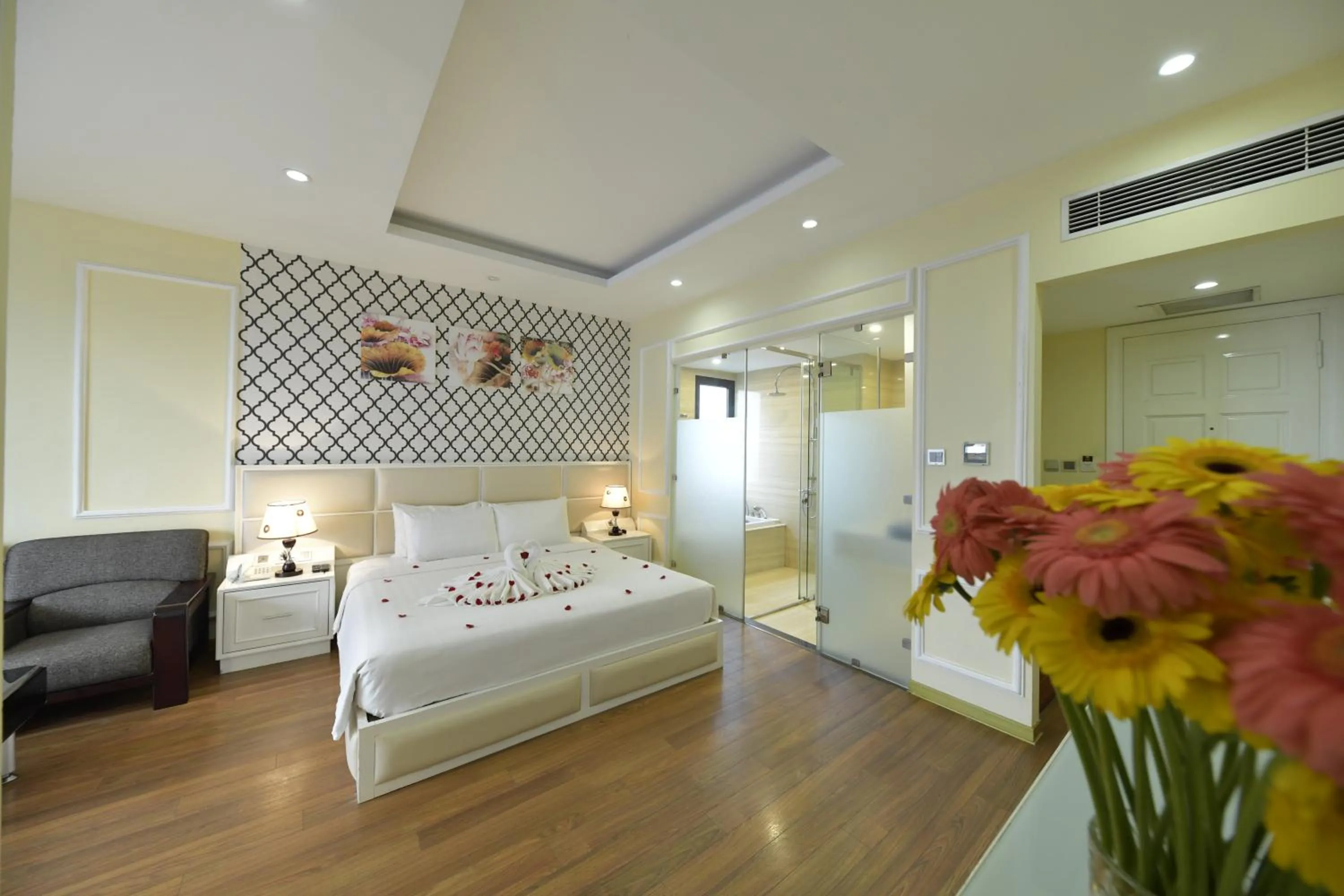 Junior Suite with Lake View in Hanoi HM Boutique Hotel