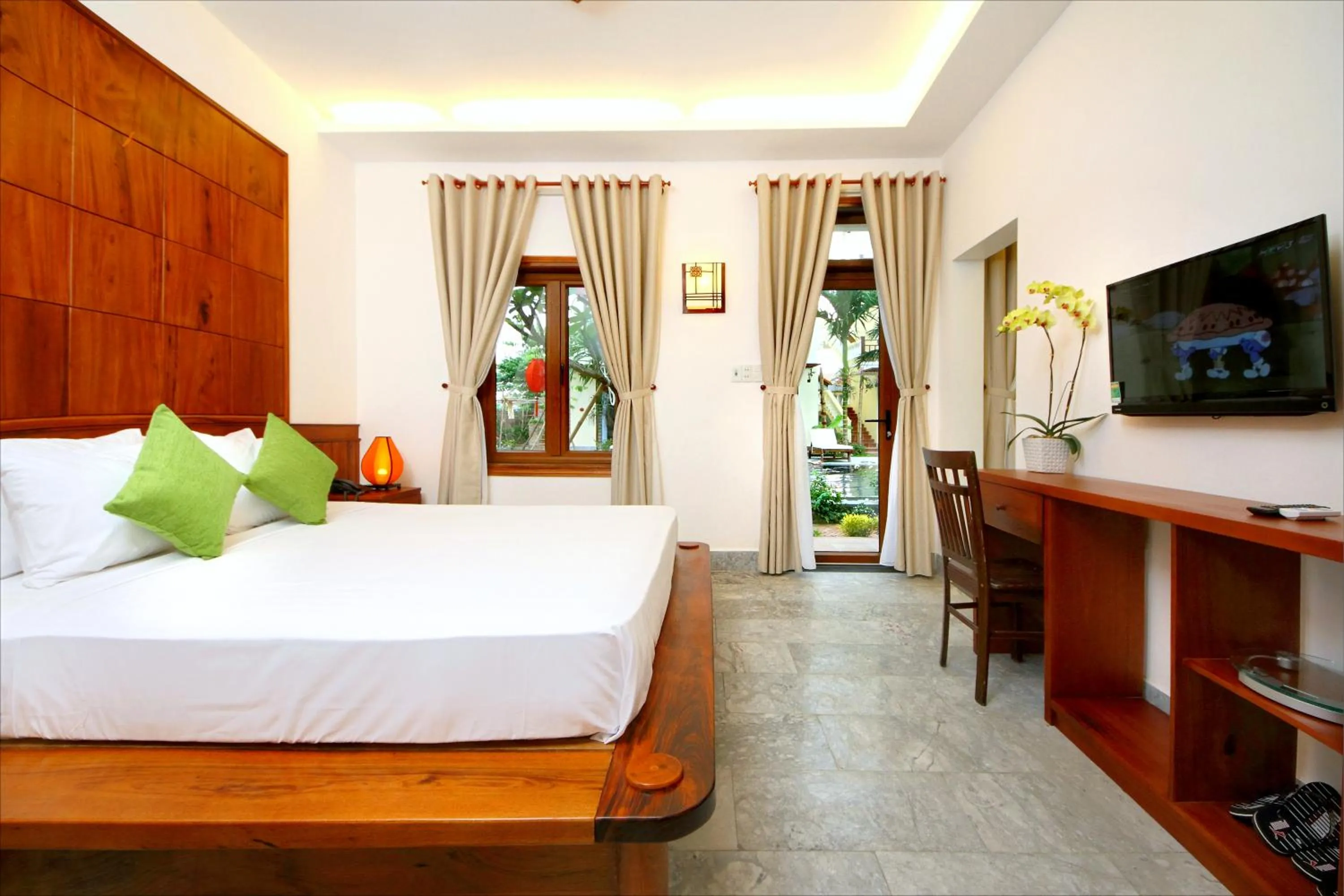 Suite with Pool View - single occupancy in Villa Orchid Garden Riverside Hoi An
