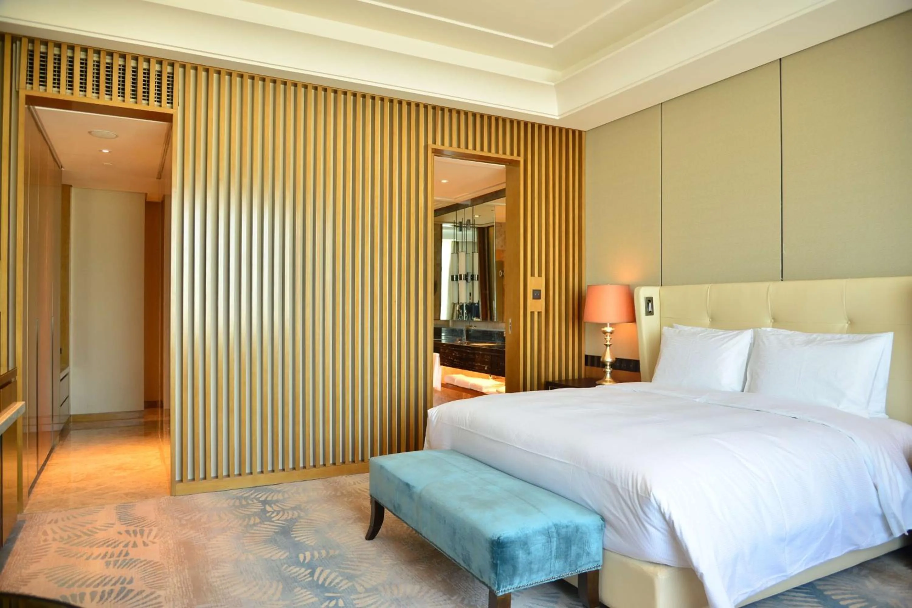 Executive King Room - Lounge Access in Hilton Urumqi