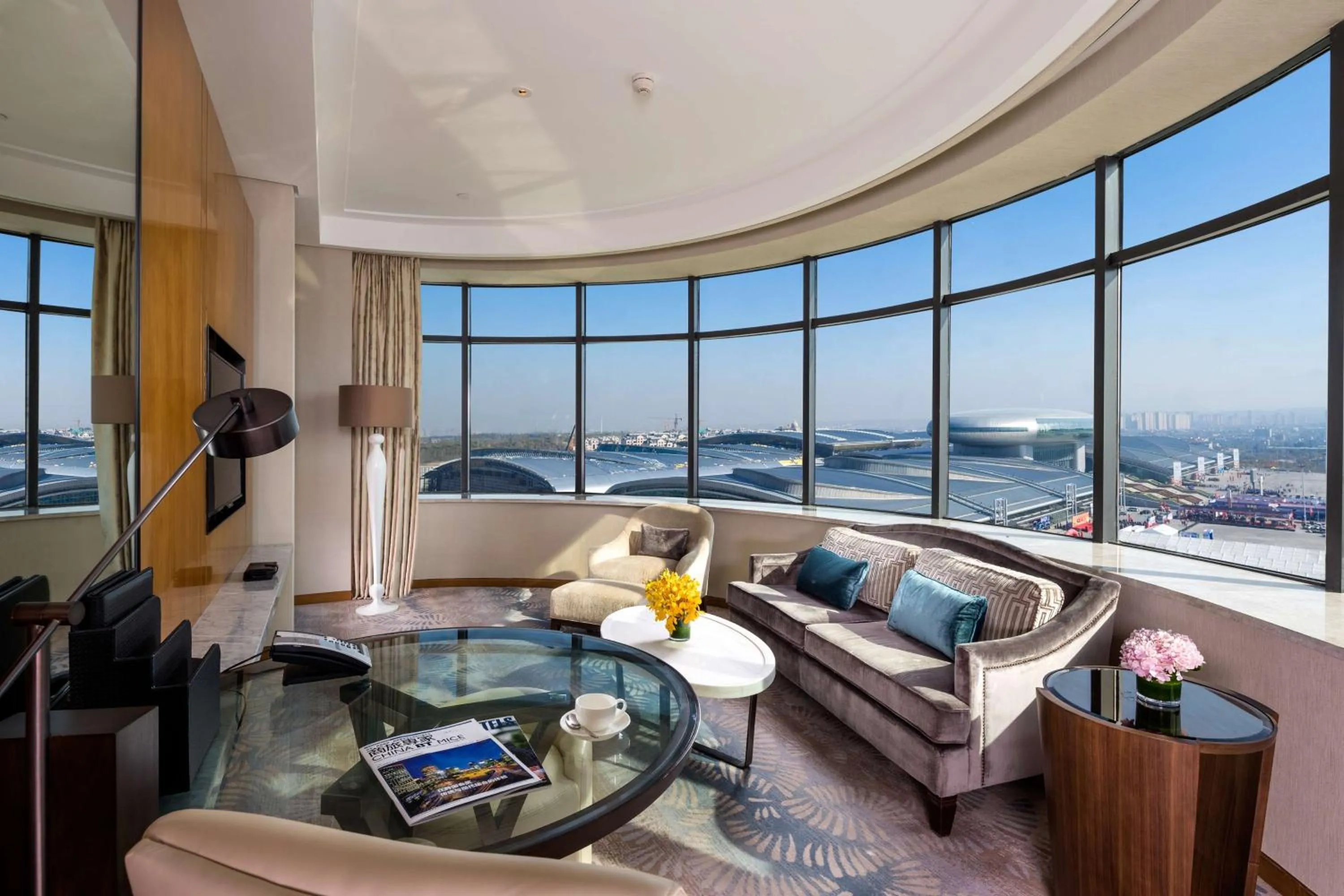 One-Bedroom Suite - Lounge Access in Hilton Urumqi