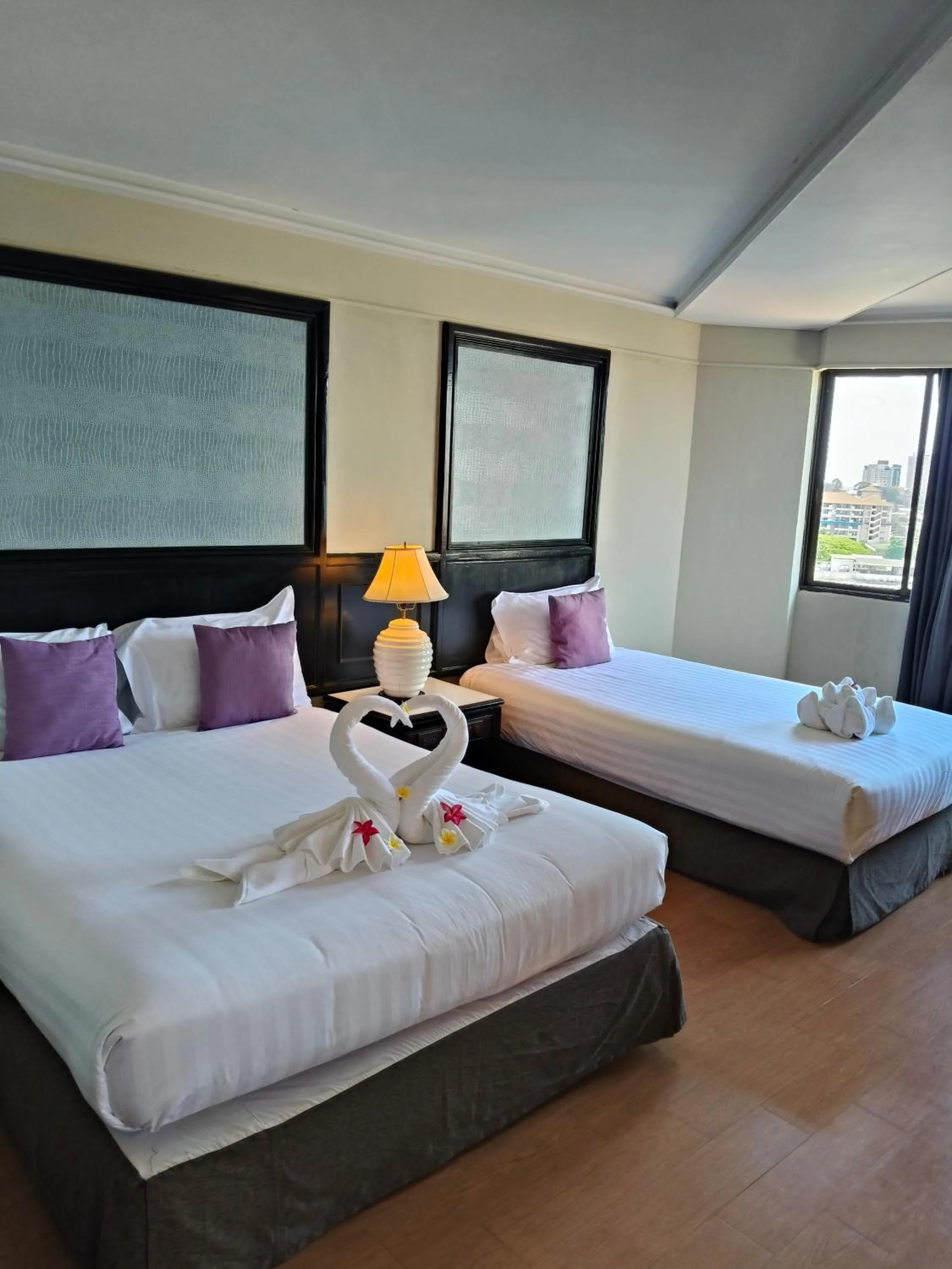 Triple Room with City View in First Pacific Cirrus