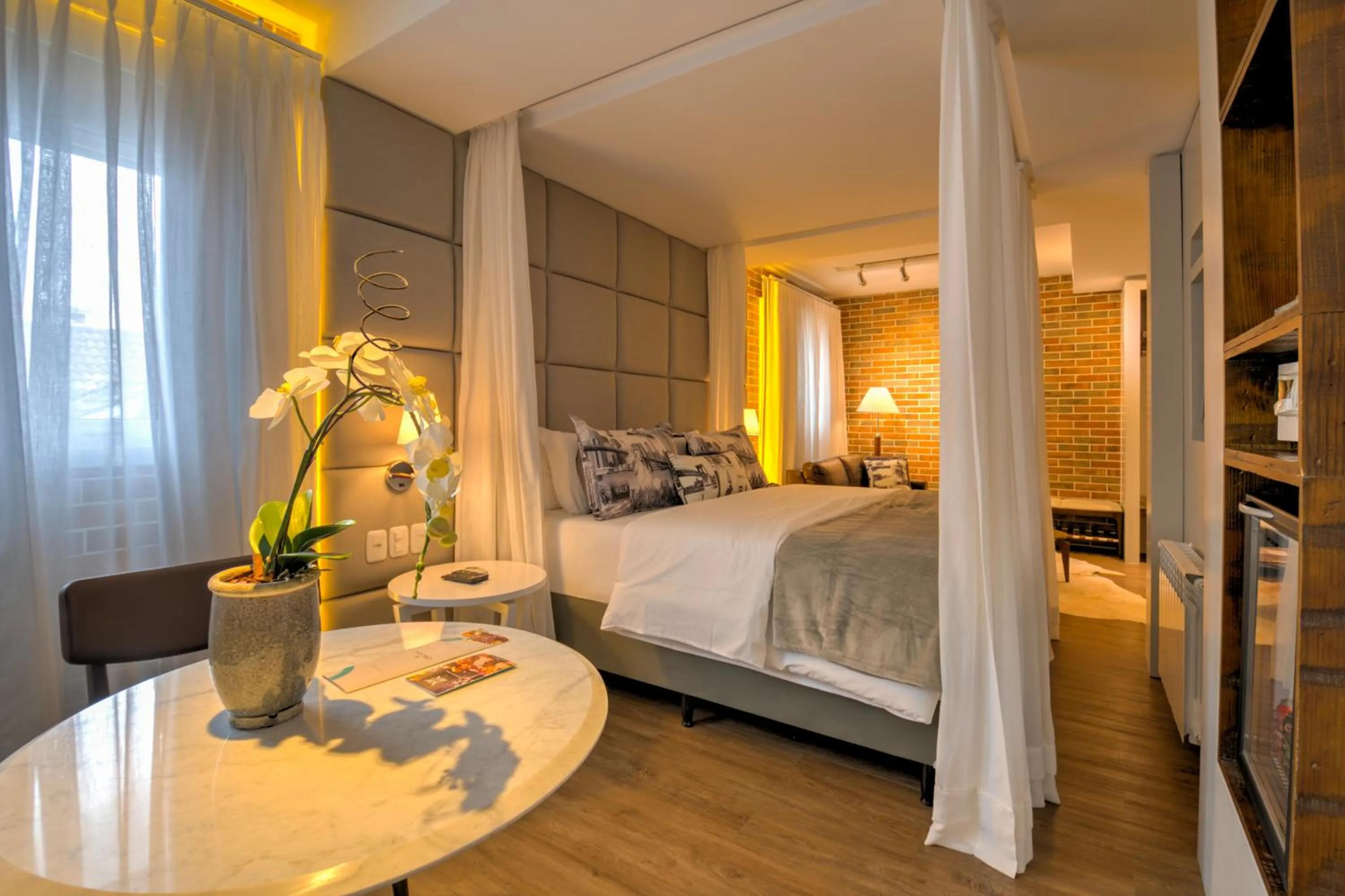 Deluxe Suite in Hotel Cercano