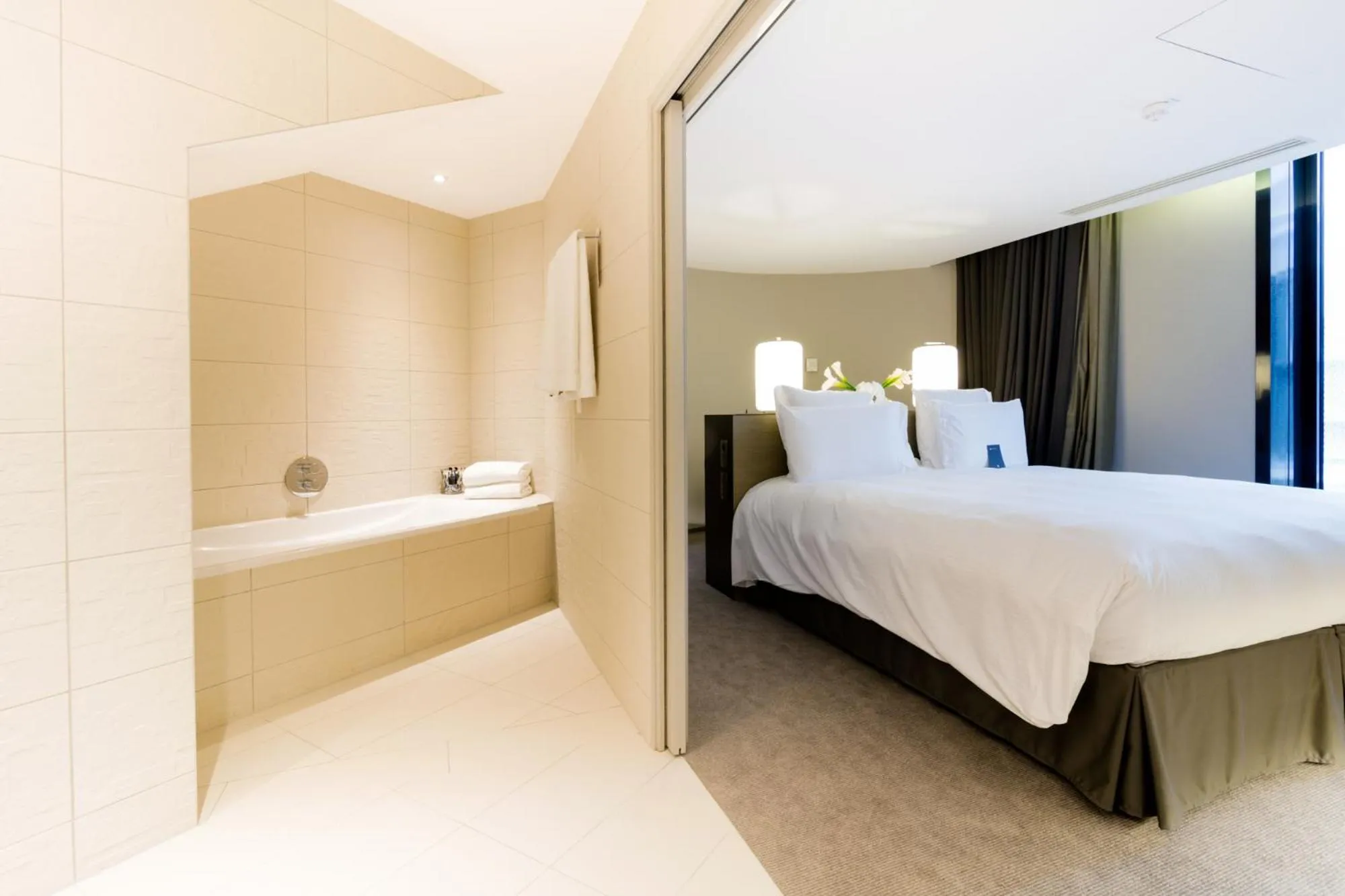 Exclusive King Suite with Sofa Bed and Terrace in Pullman Paris Roissy Cdg Airport