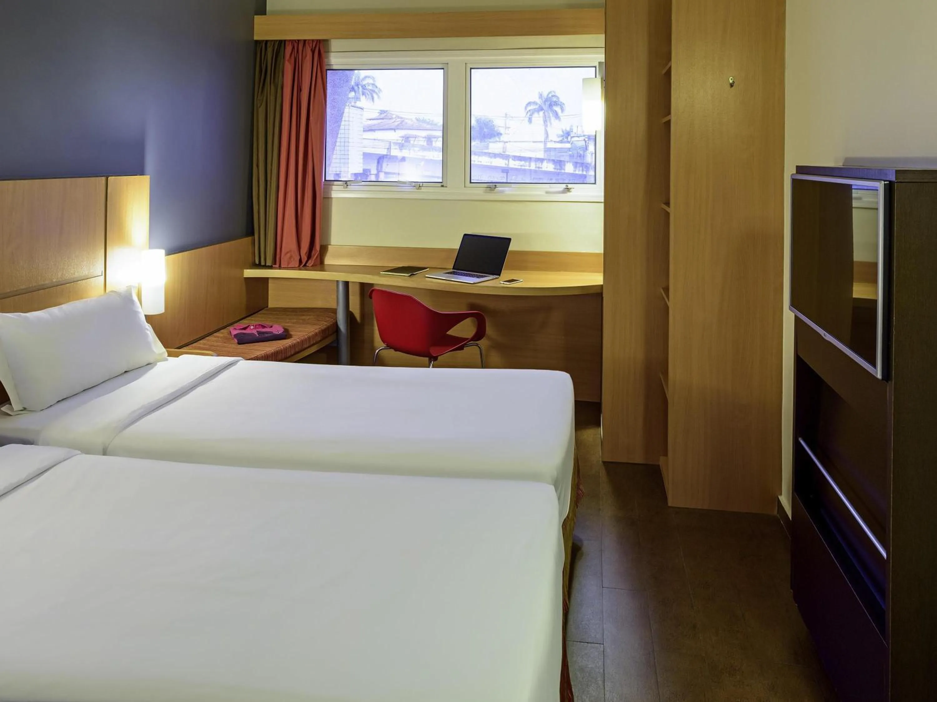 Standard Twin Room in ibis Belem Aeroporto
