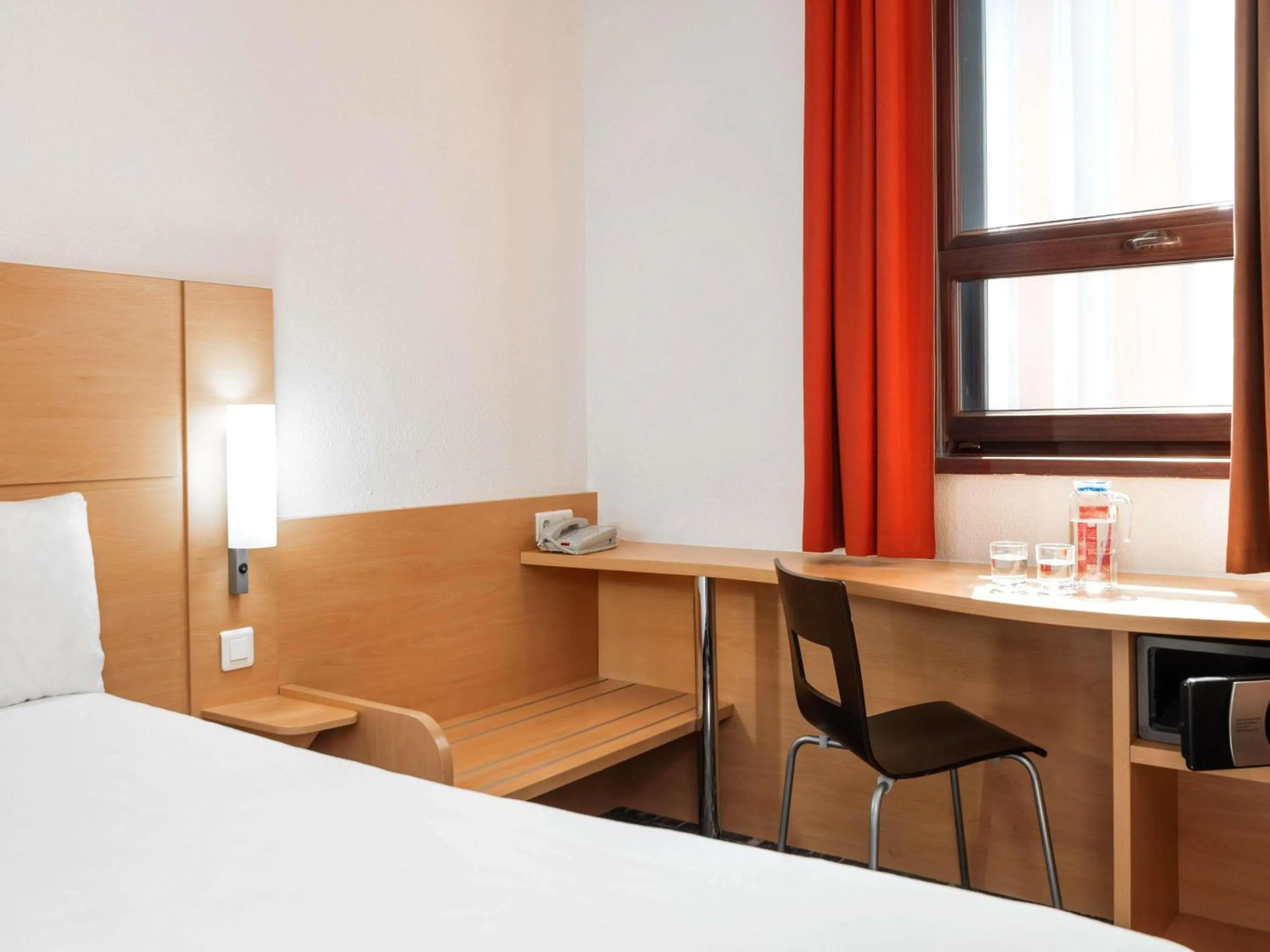 Standard Double Room with City View in Ibis Astana