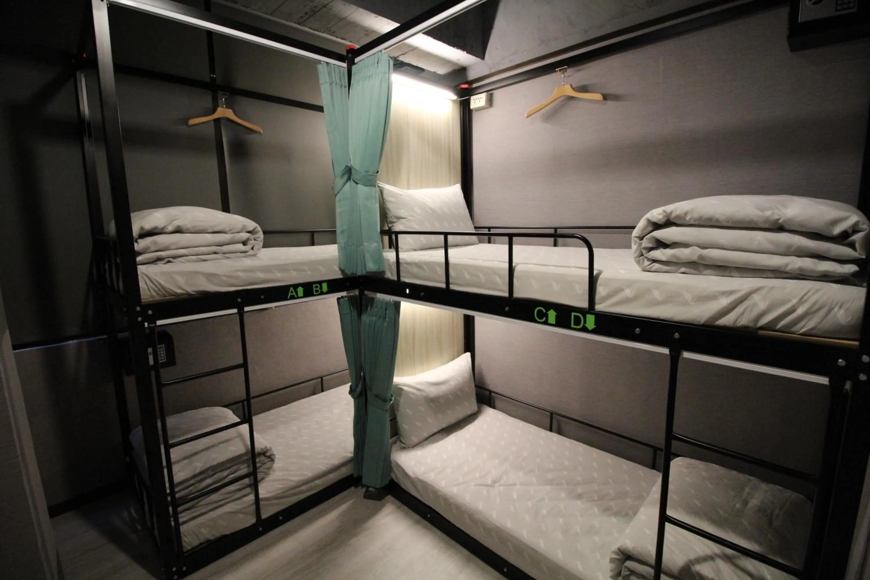 Bed in 4-Bed Female Dormitory Room in Backpackers Hostel - Ximen