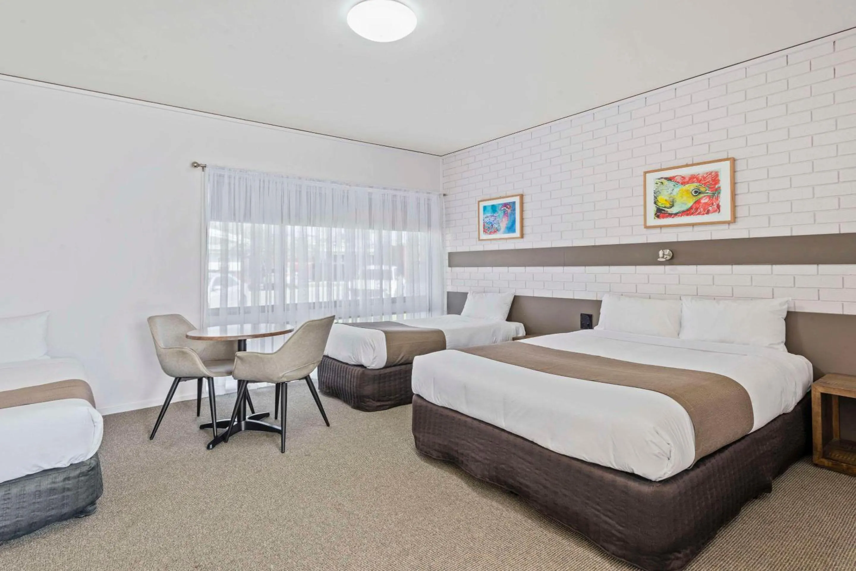 Quadruple Room - Non Smoking in Comfort Inn Clubarham