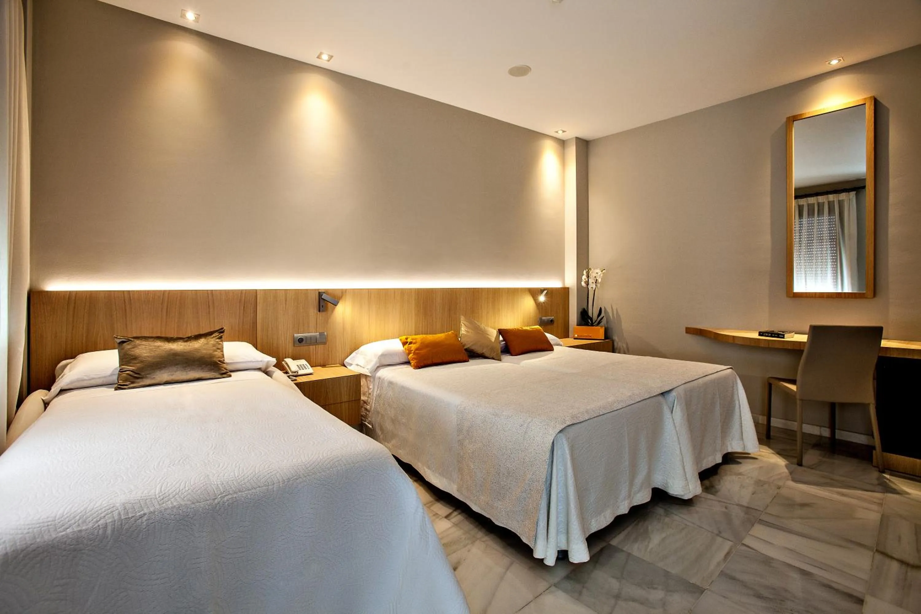 Triple Room in Hotel Barrameda