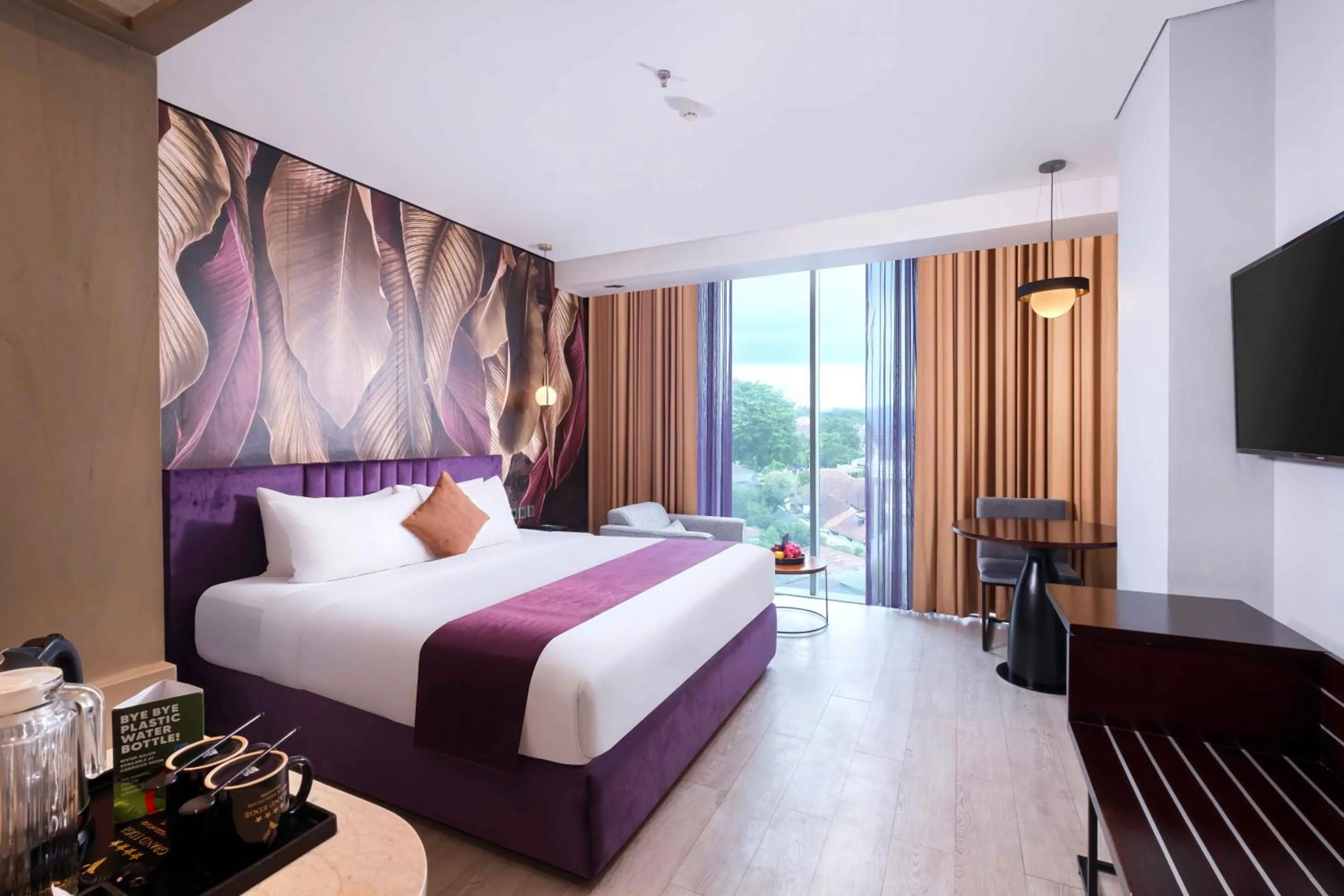 Grand Deluxe Double Room in Grand Edge Hotel Semarang