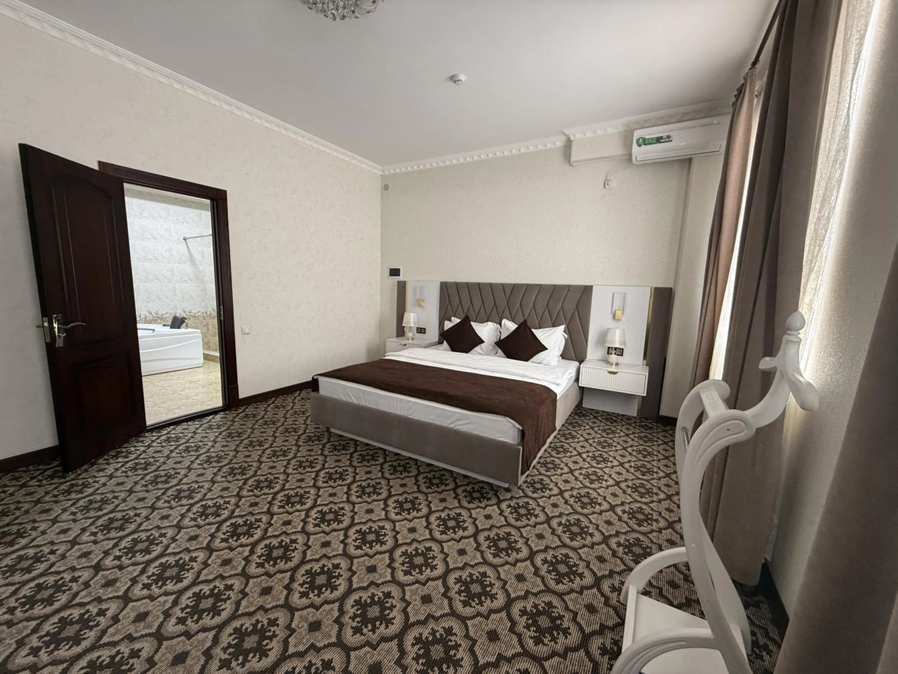 Suite in Reikartz Fergana