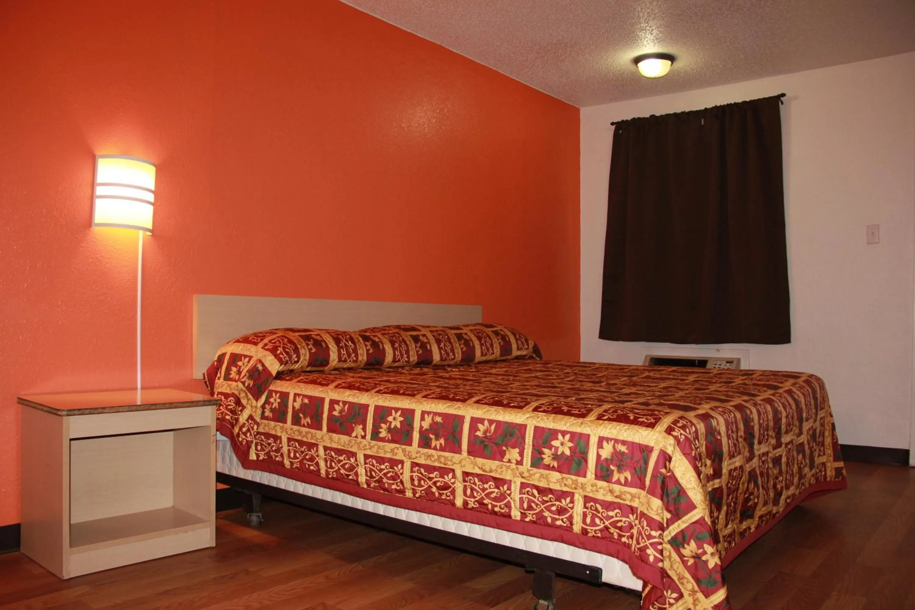 Standard Single Room in Sherman Inn