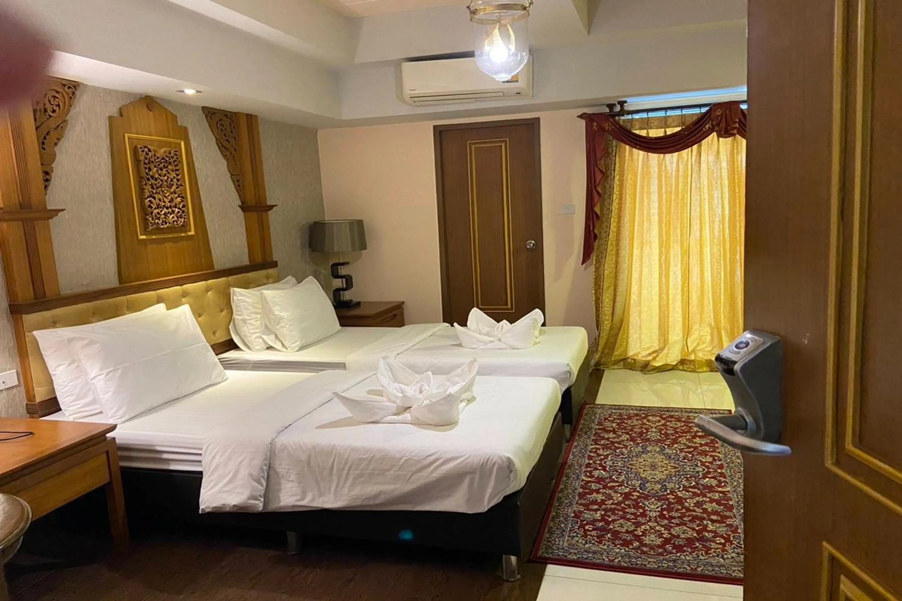 Superior Twin Room in Kim Hotel At Morleng