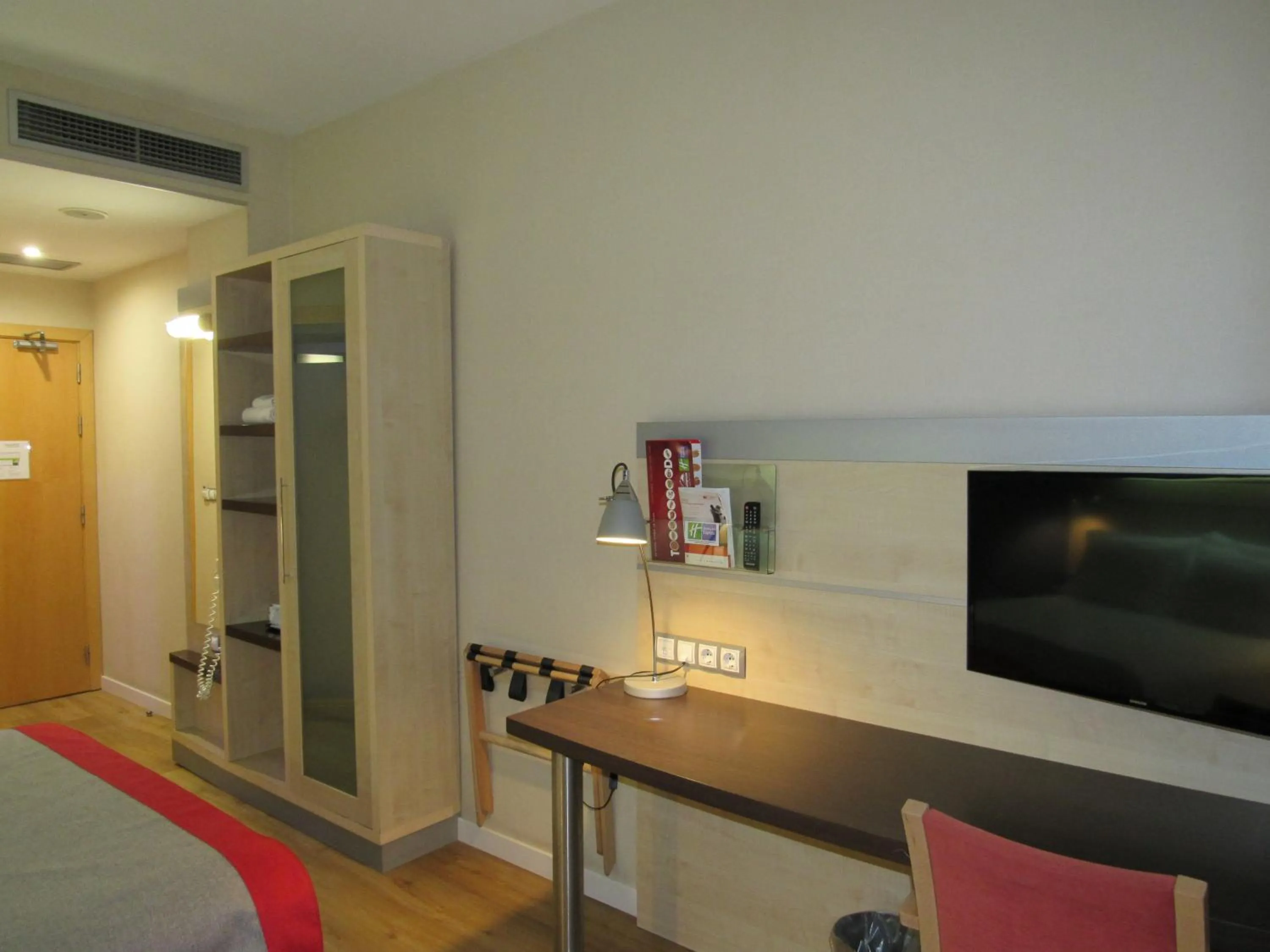 Standard Double Room with Sofa Bed in Holiday Inn Express Madrid-Getafe by IHG