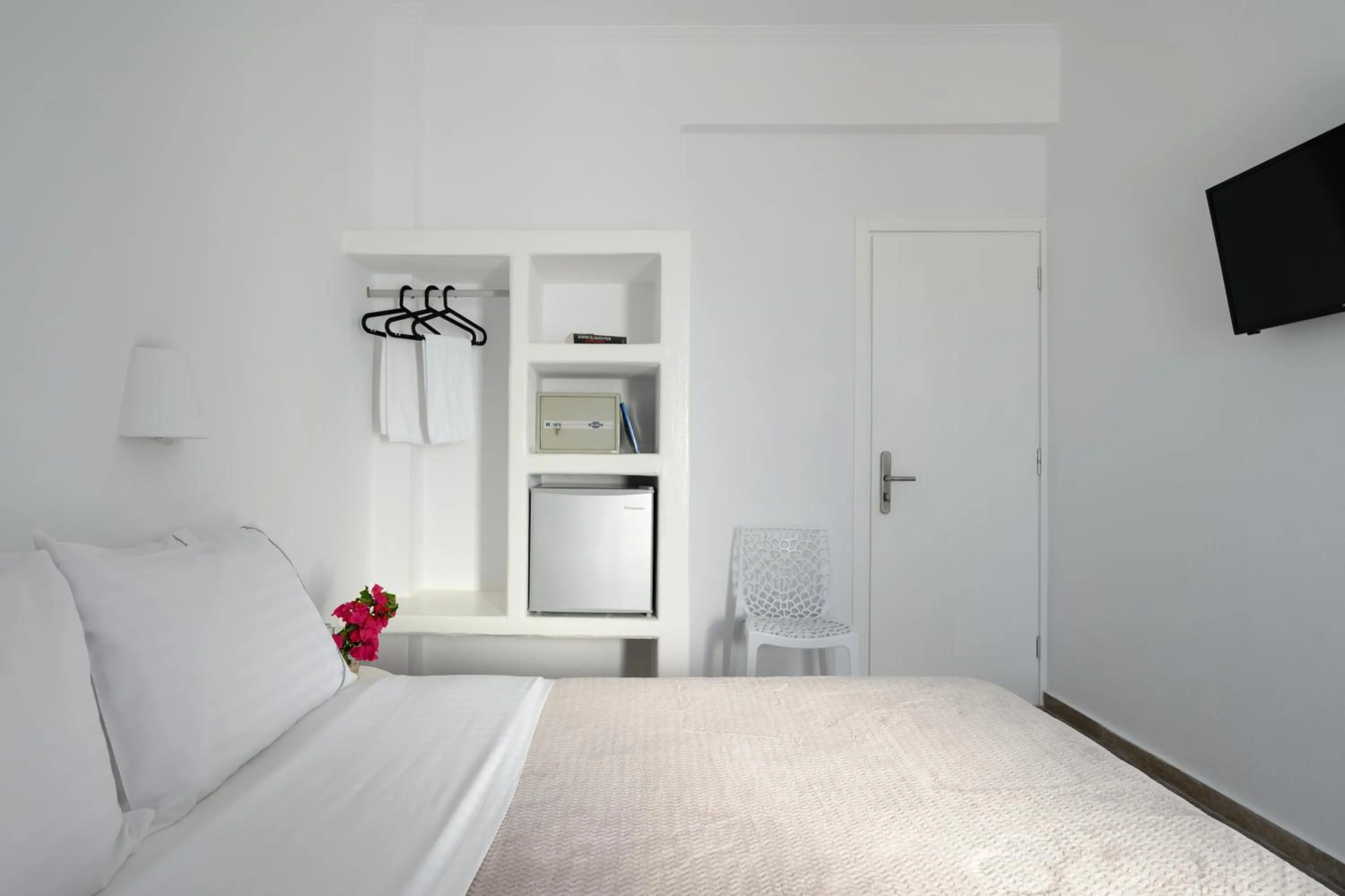 Standard Room with Garden View in Selini Ηotel