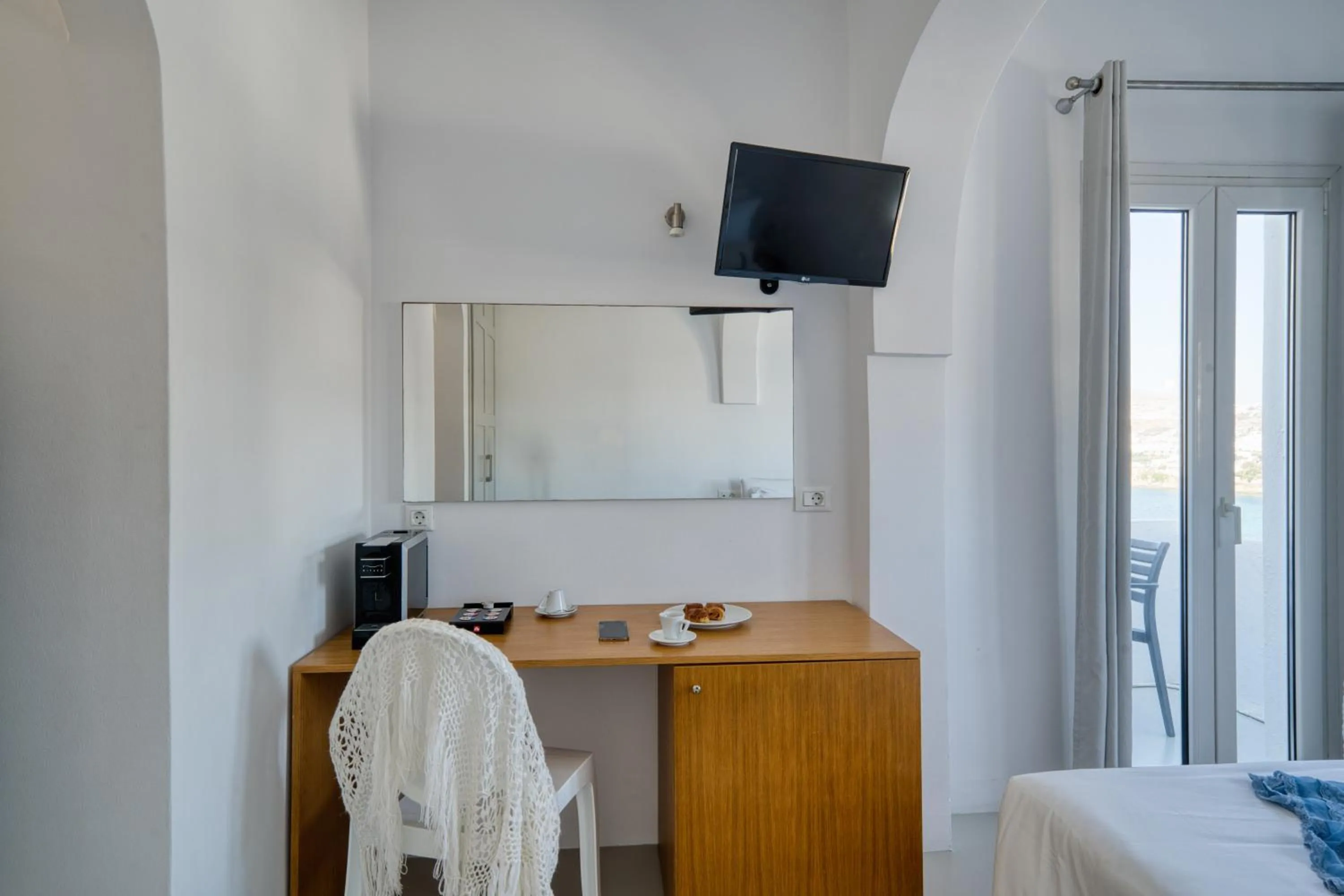 Bed in Cape Mykonos