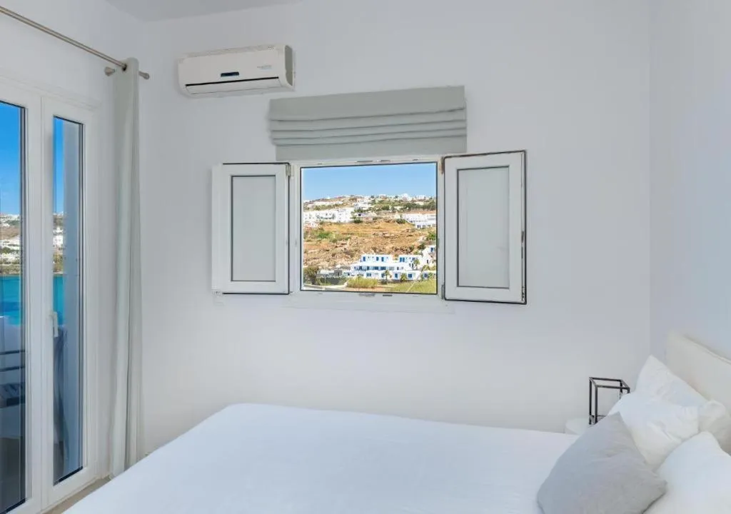 Bed in Cape Mykonos