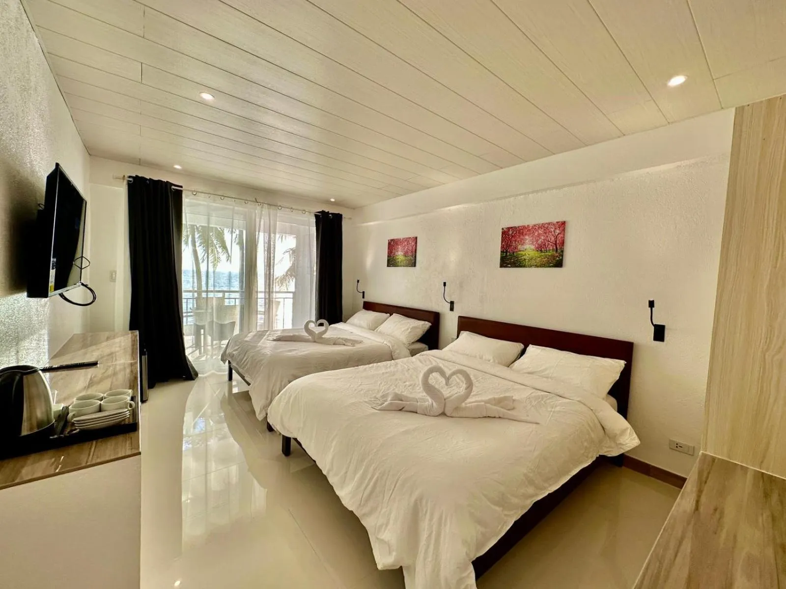 Deluxe Premier Ocean View in Calypso Beach and Dive Resort