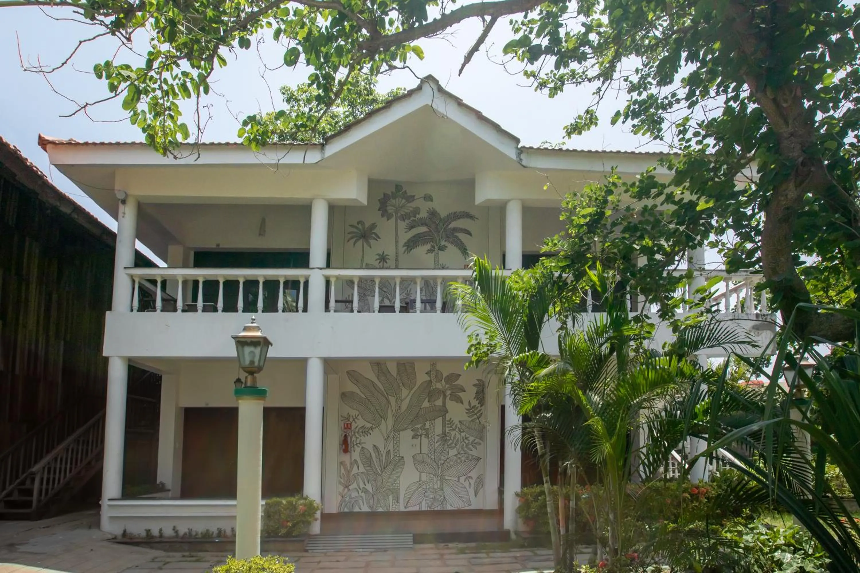 Superior Twin Room in Green Meadows Resort