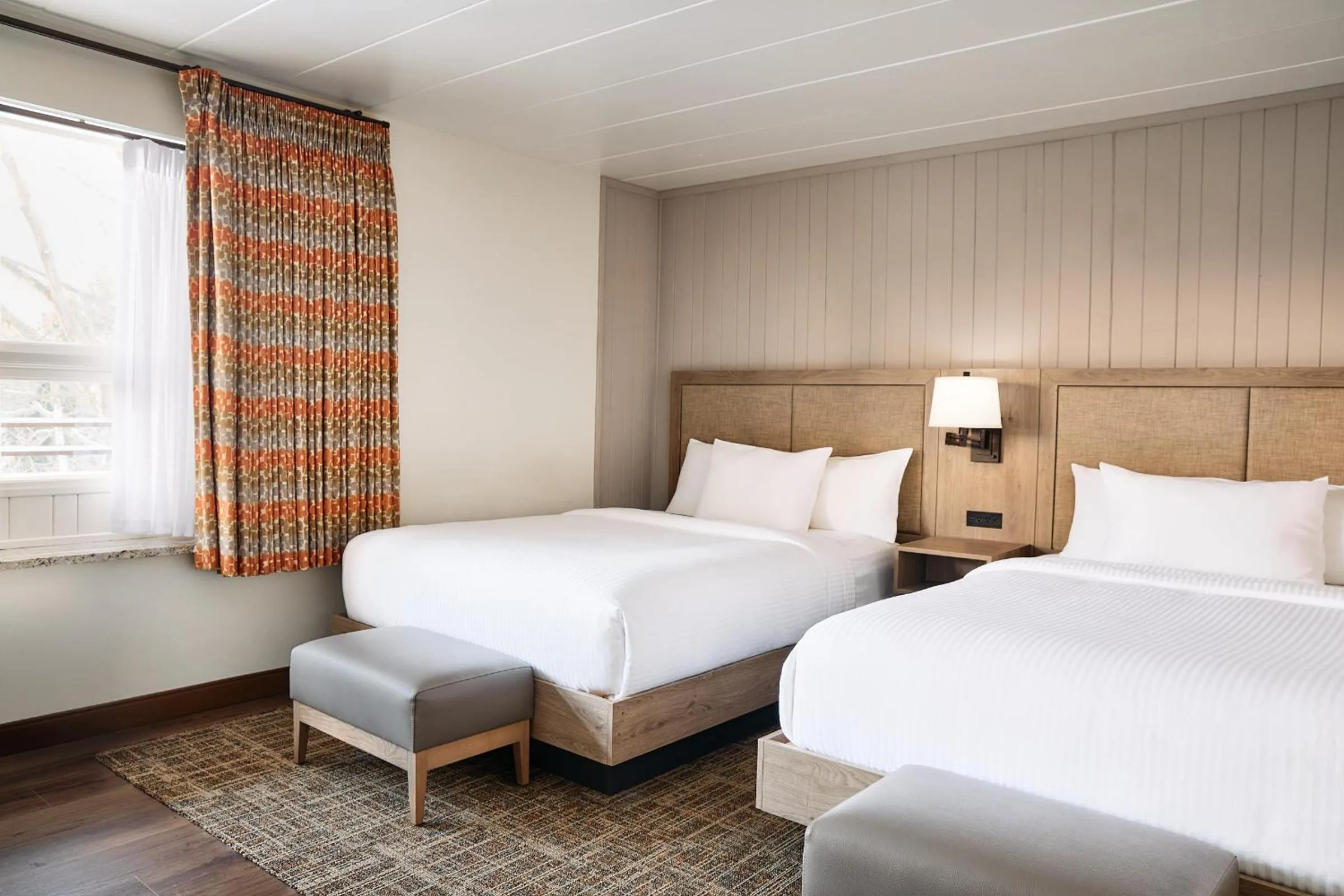 Queen Room in Oglebay Resort