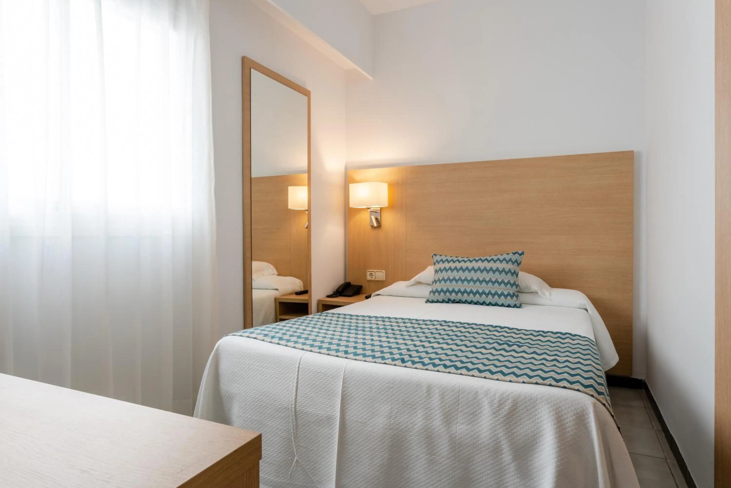 Single Room in Hotel Riutort