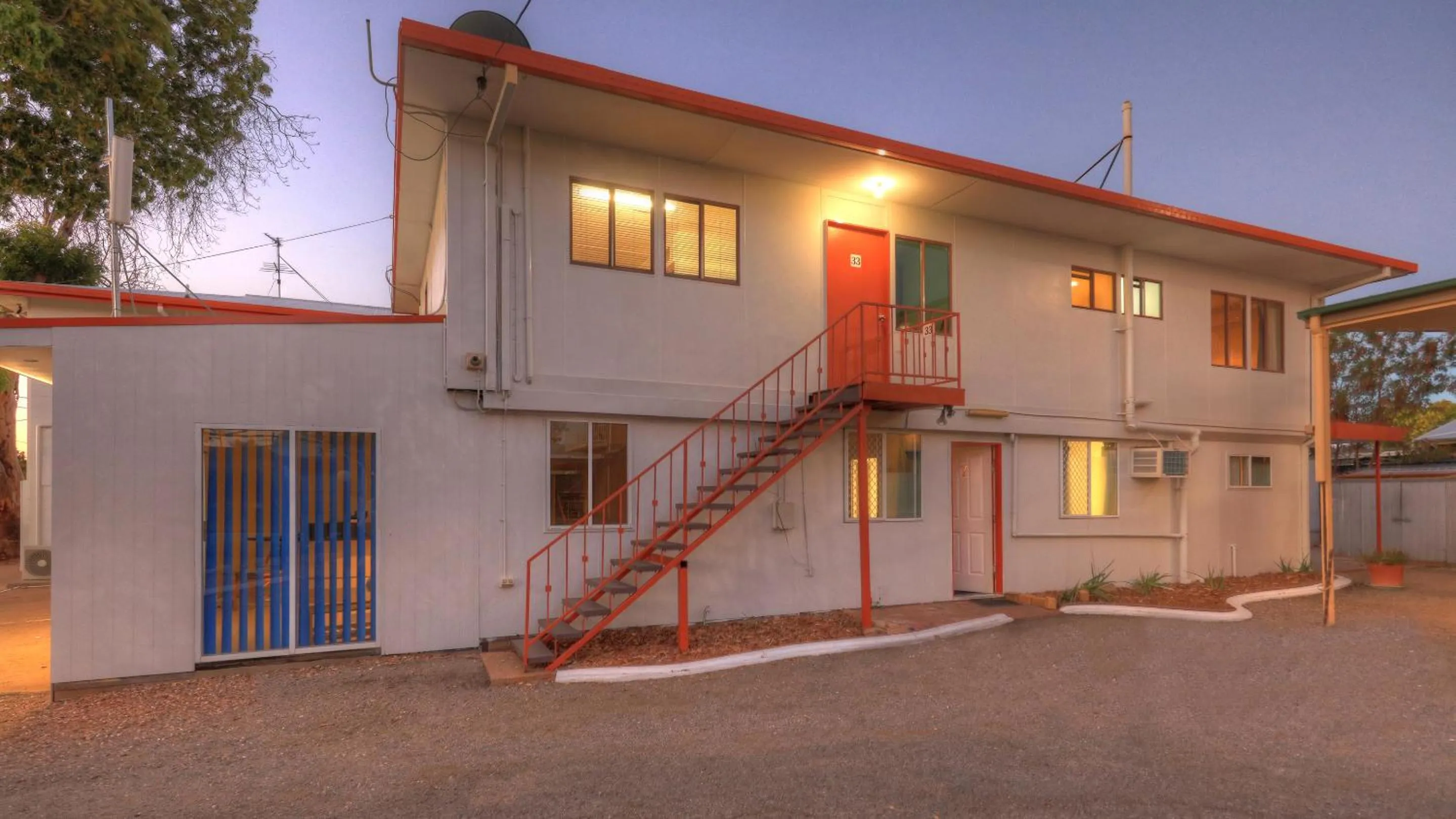 Family Bungalow in Townview Motel