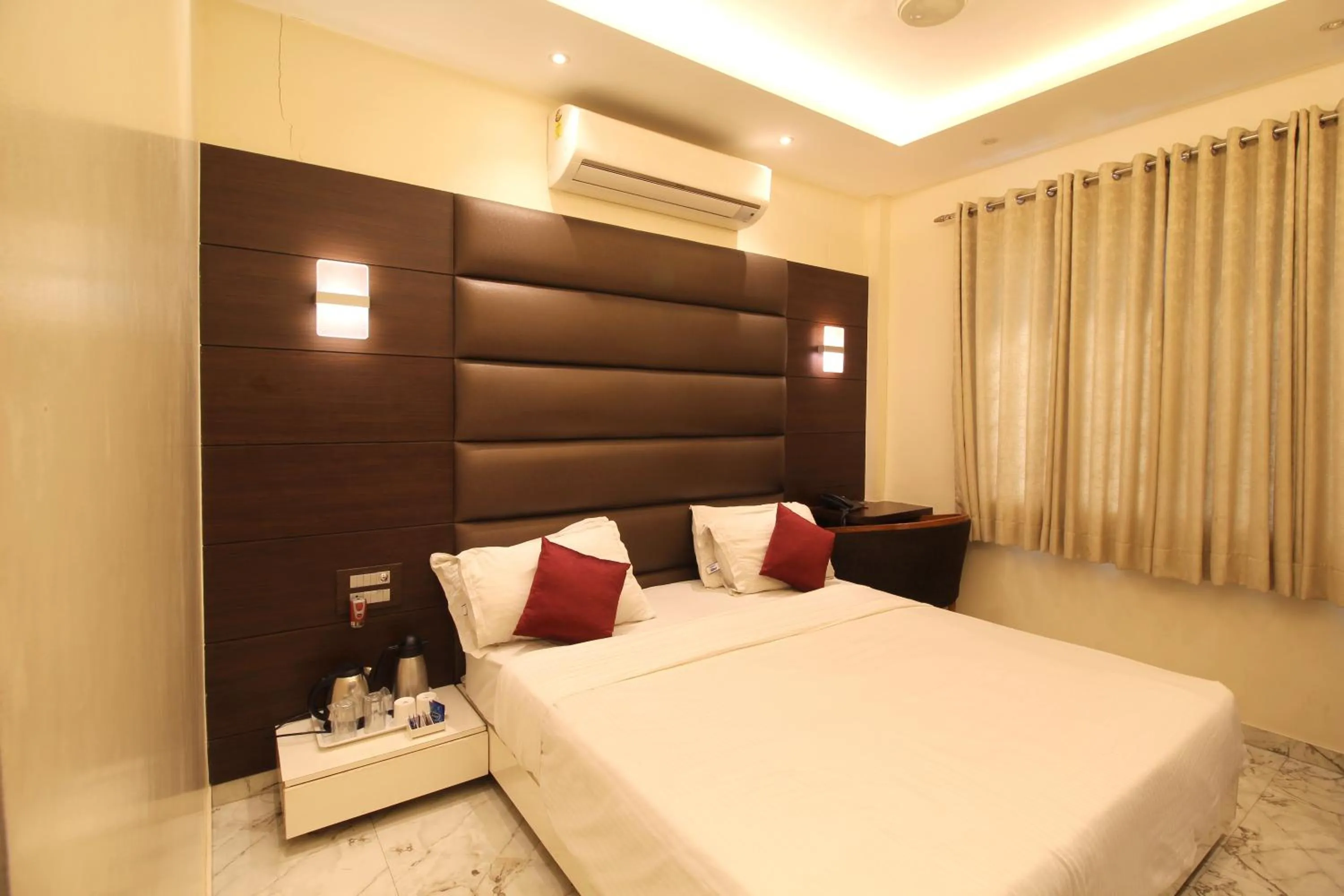 Spl Super Deluxe Non AC Room - single occupancy in Hotel Shivam