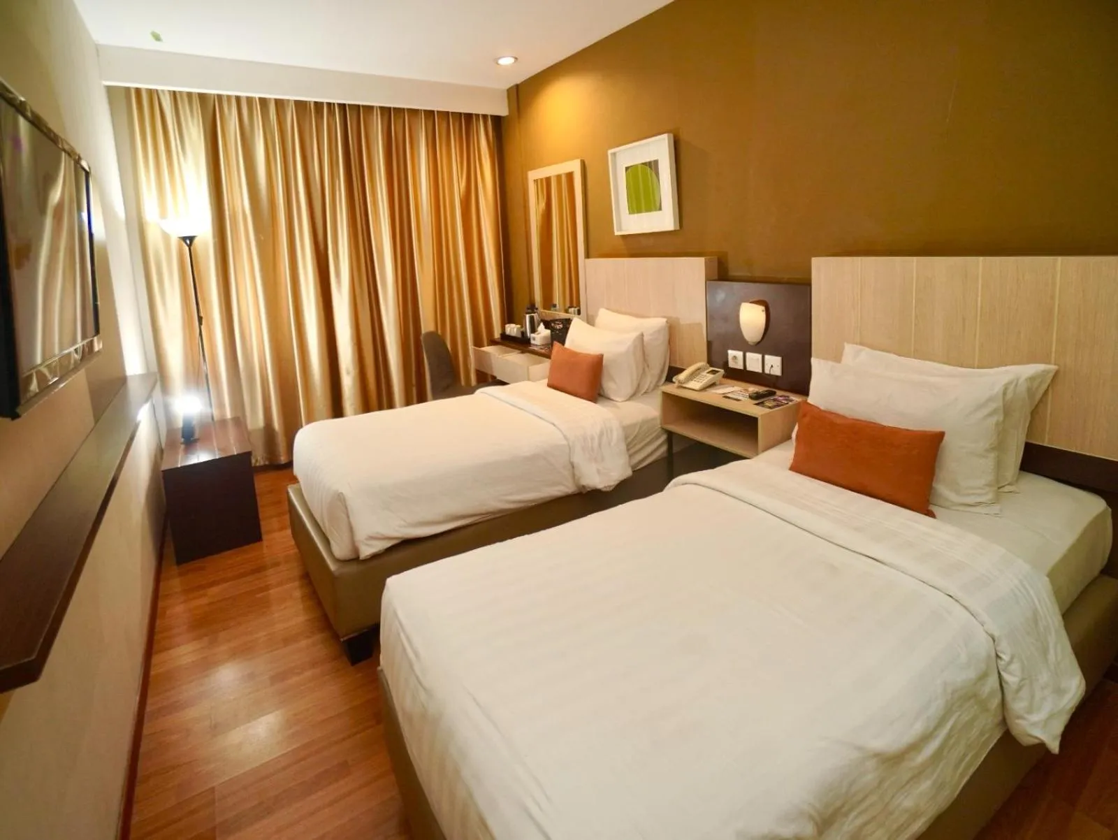 Superior Twin Room in De Laxston Hotel Yogyakarta, Azana Hotels Collection