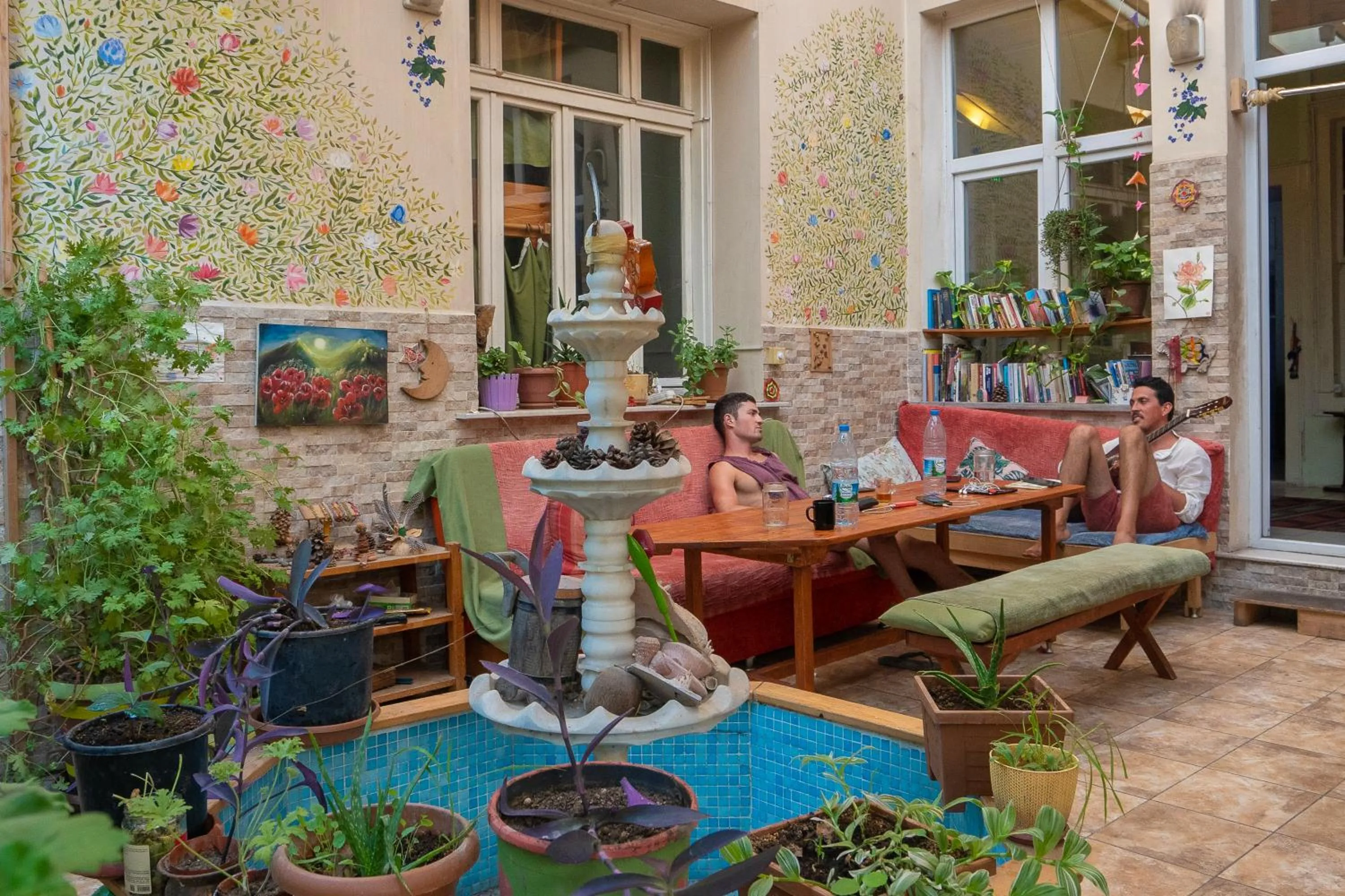 Deluxe Double Room in Lotus Garden Hostel Izmir