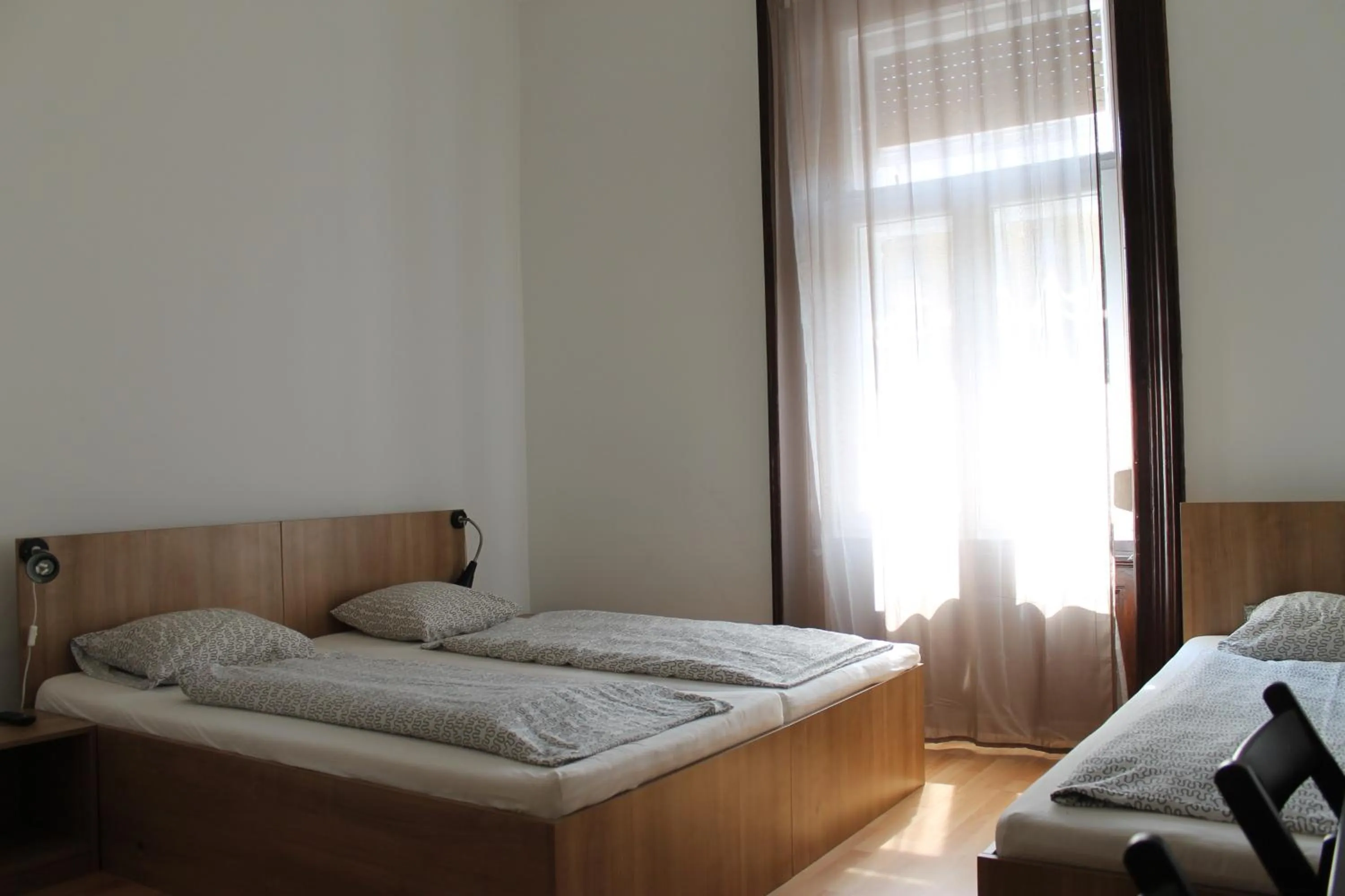 Triple Room in Omega Guesthouse Budapest