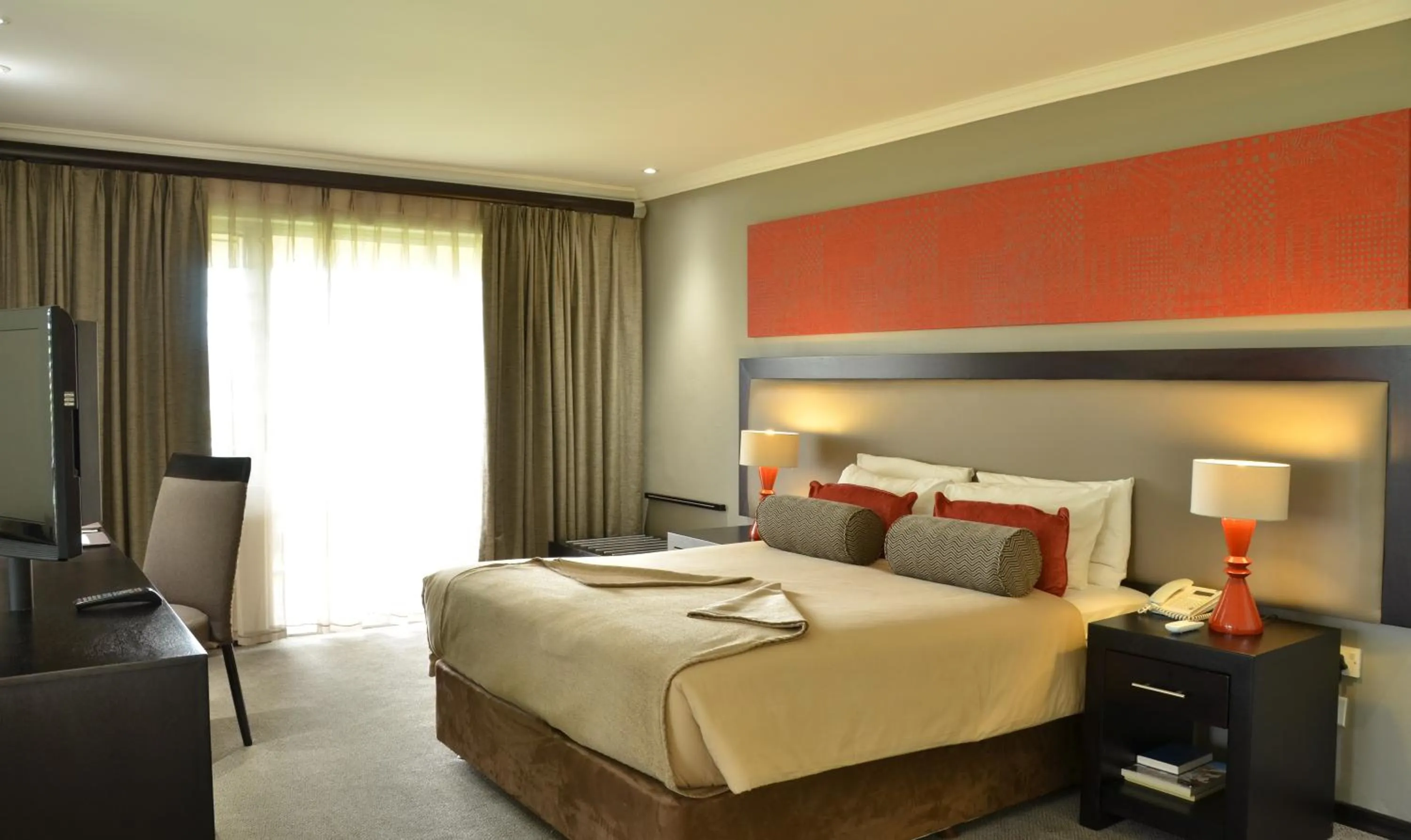 Deluxe Double Room - single occupancy in Cresta Riley's Hotel