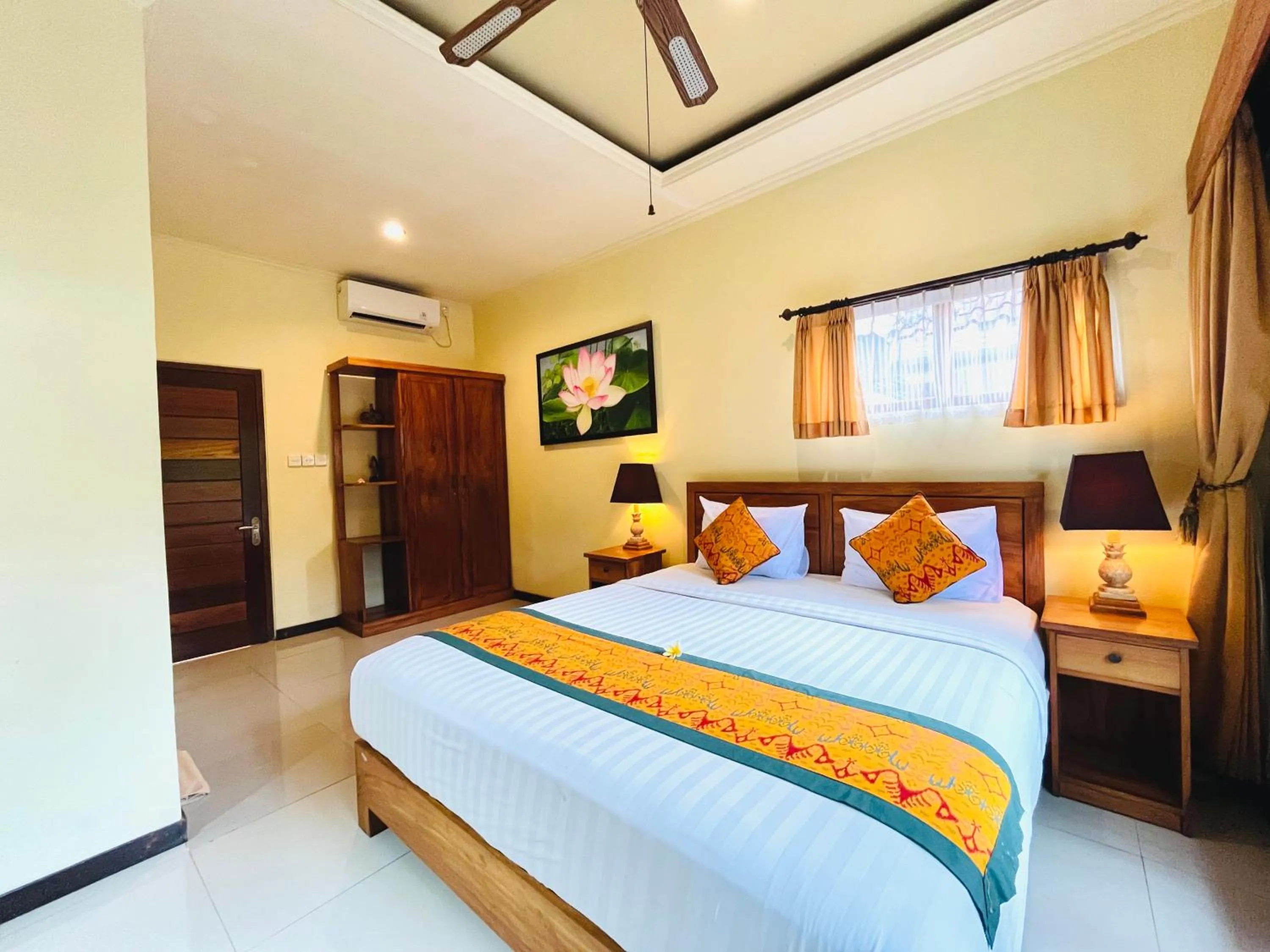 Deluxe Room in Tebesaya Homestay Ubud