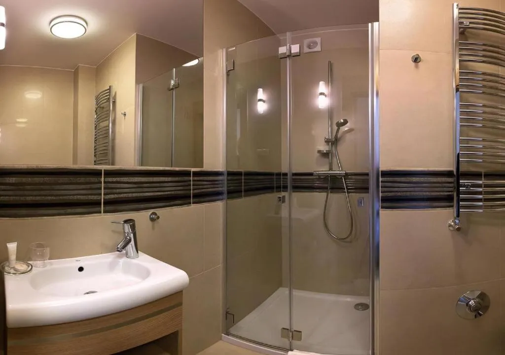 Twin Room with Extra Bed - single occupancy in Hotel KARO