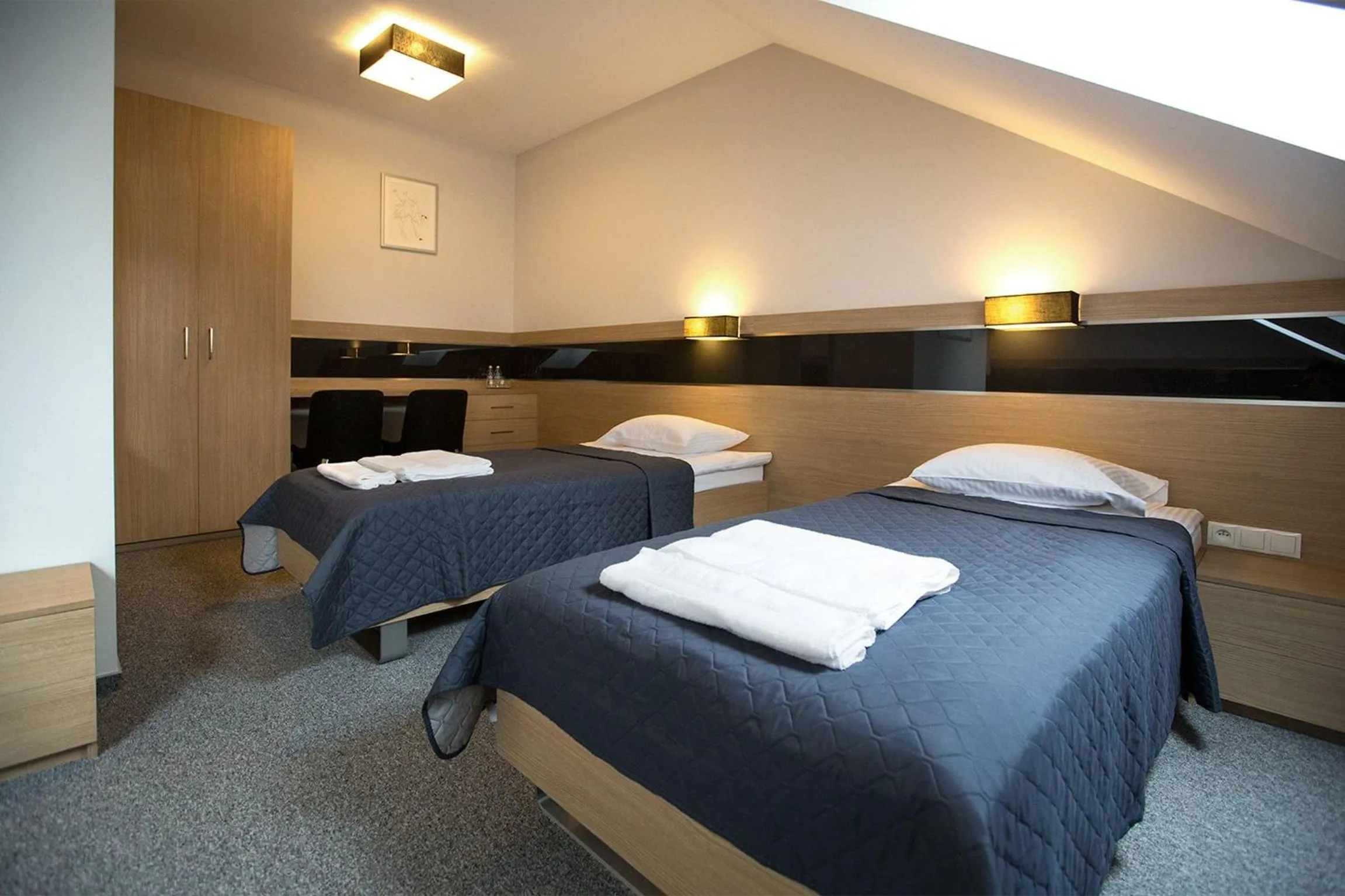 Twin Room with Private Bathroom - single occupancy in Hotel KARO