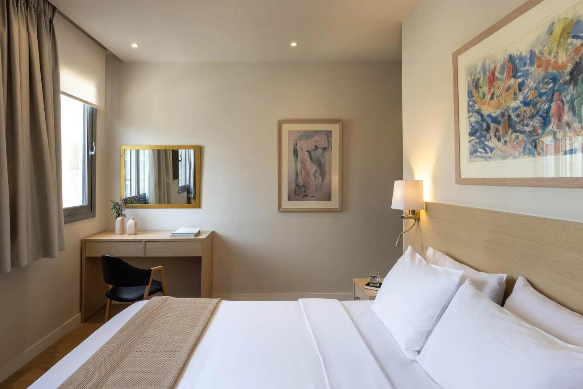 Bed in Gallery Port Tower Piraeus