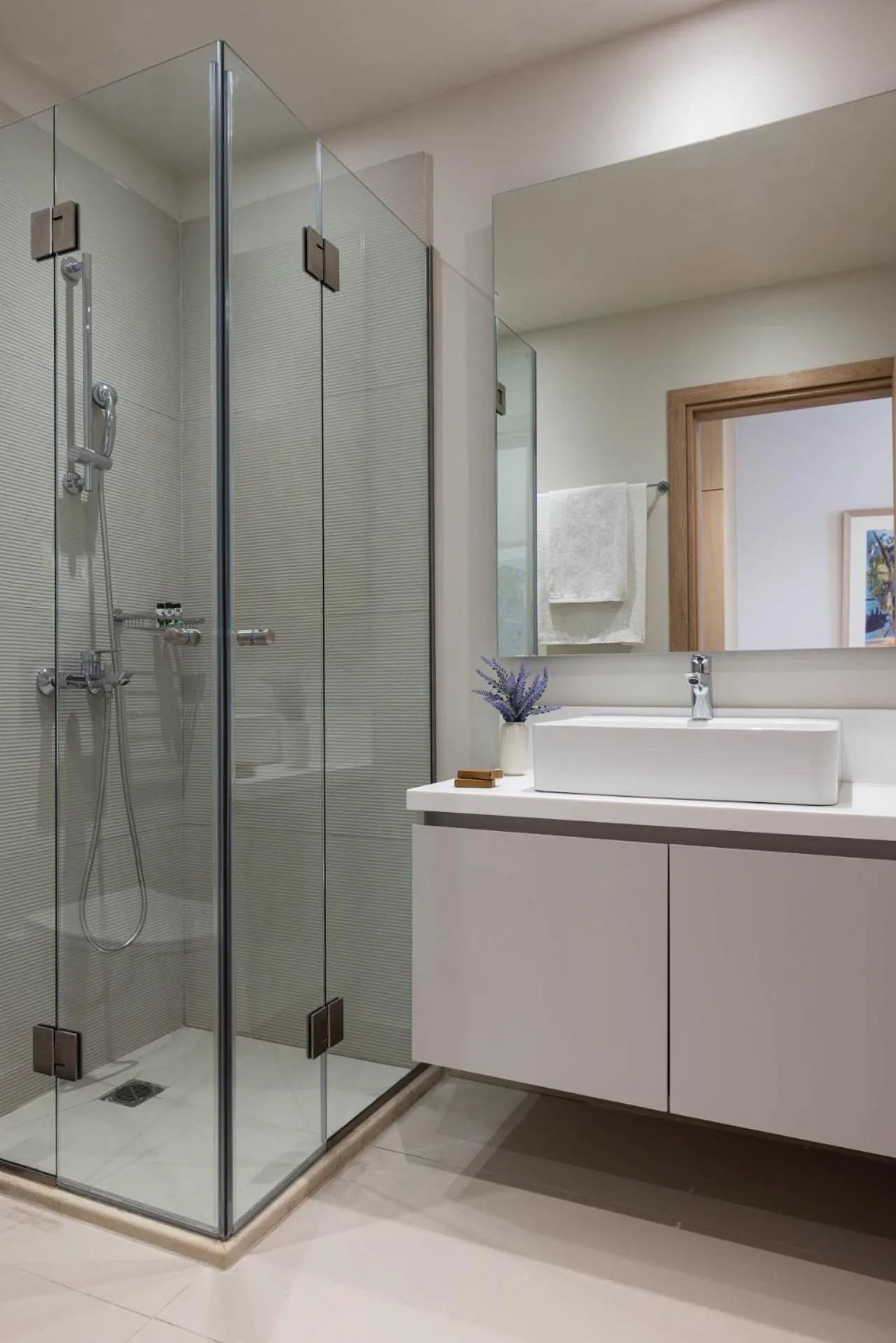 Shower in Gallery Port Tower Piraeus