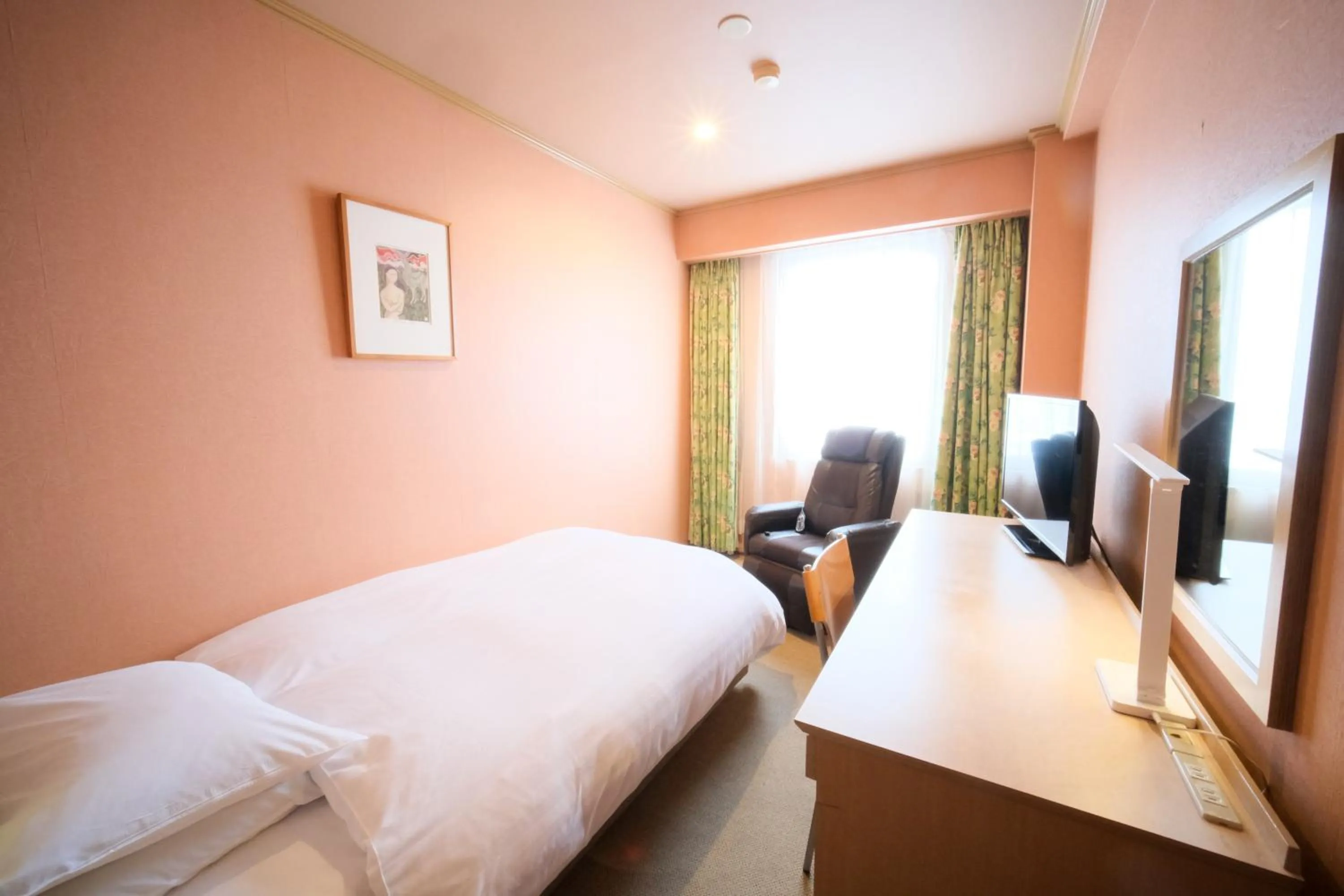 Superior Single Room with Massage Chair and Upgarded Bed - Non-Smoking in Yuzawa Royal hotel