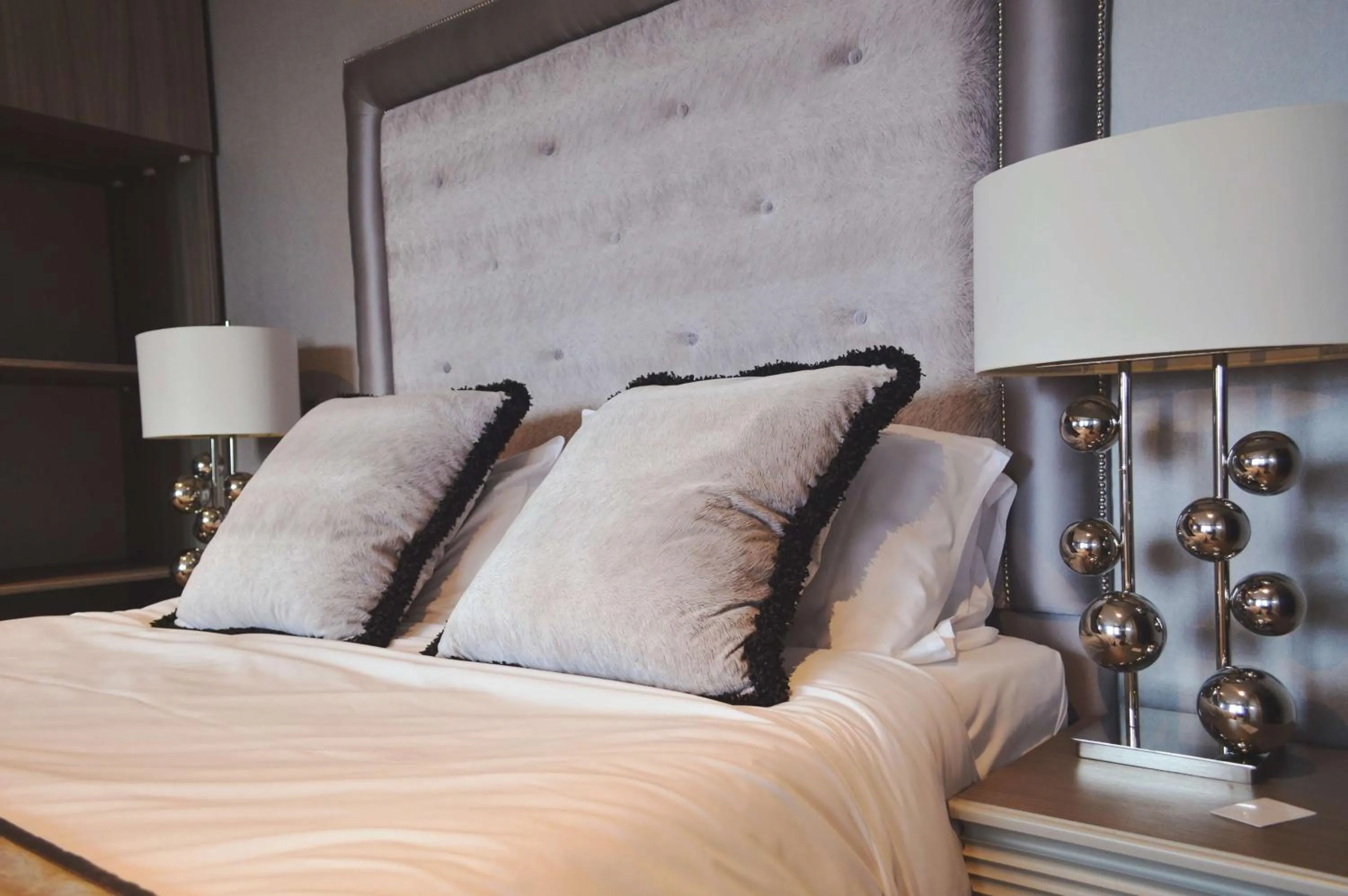 Family Room with sofa bed in The Eccleston Hotel; BW Signature Collection