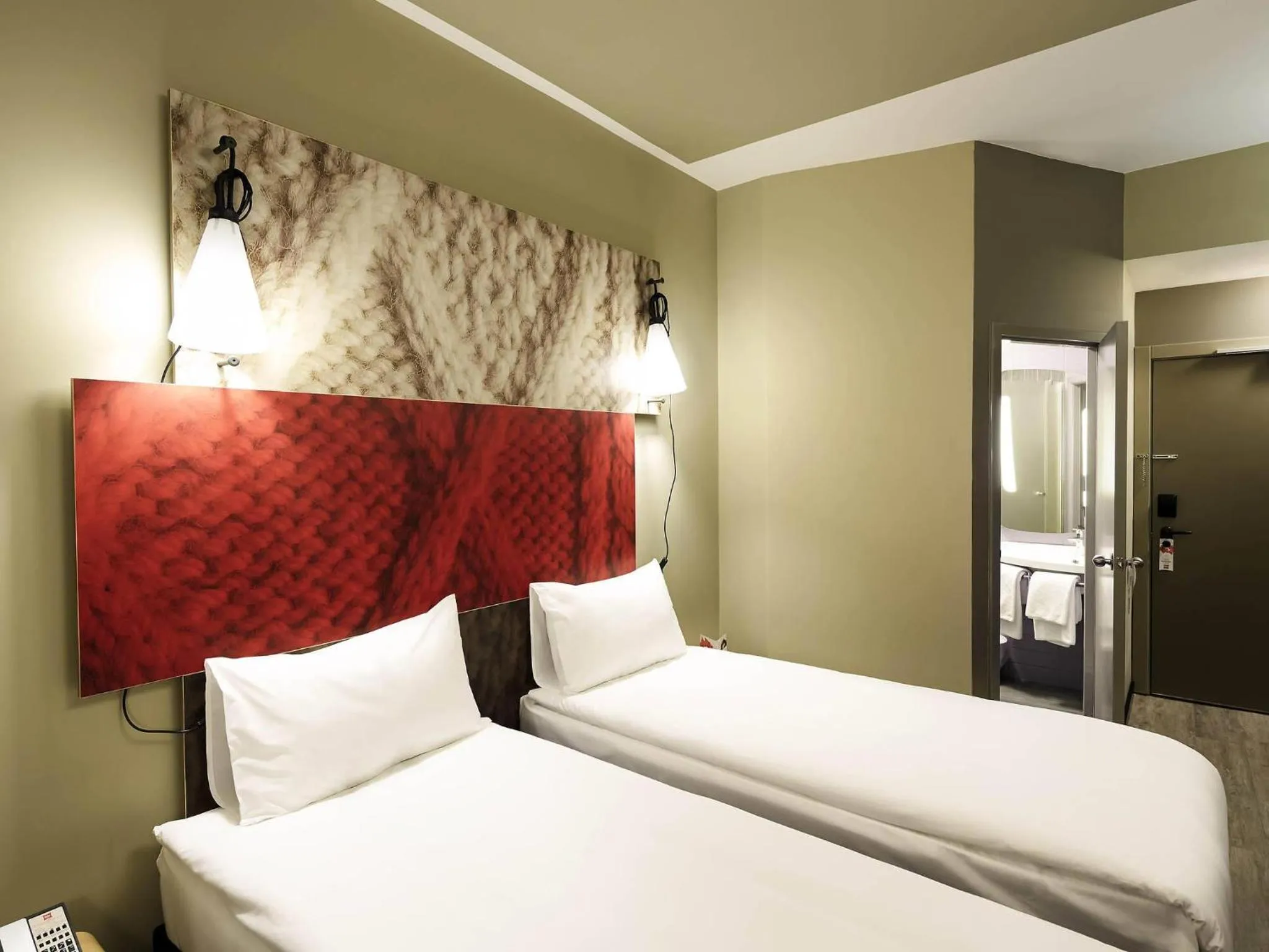 Twin Room in Ibis Konya