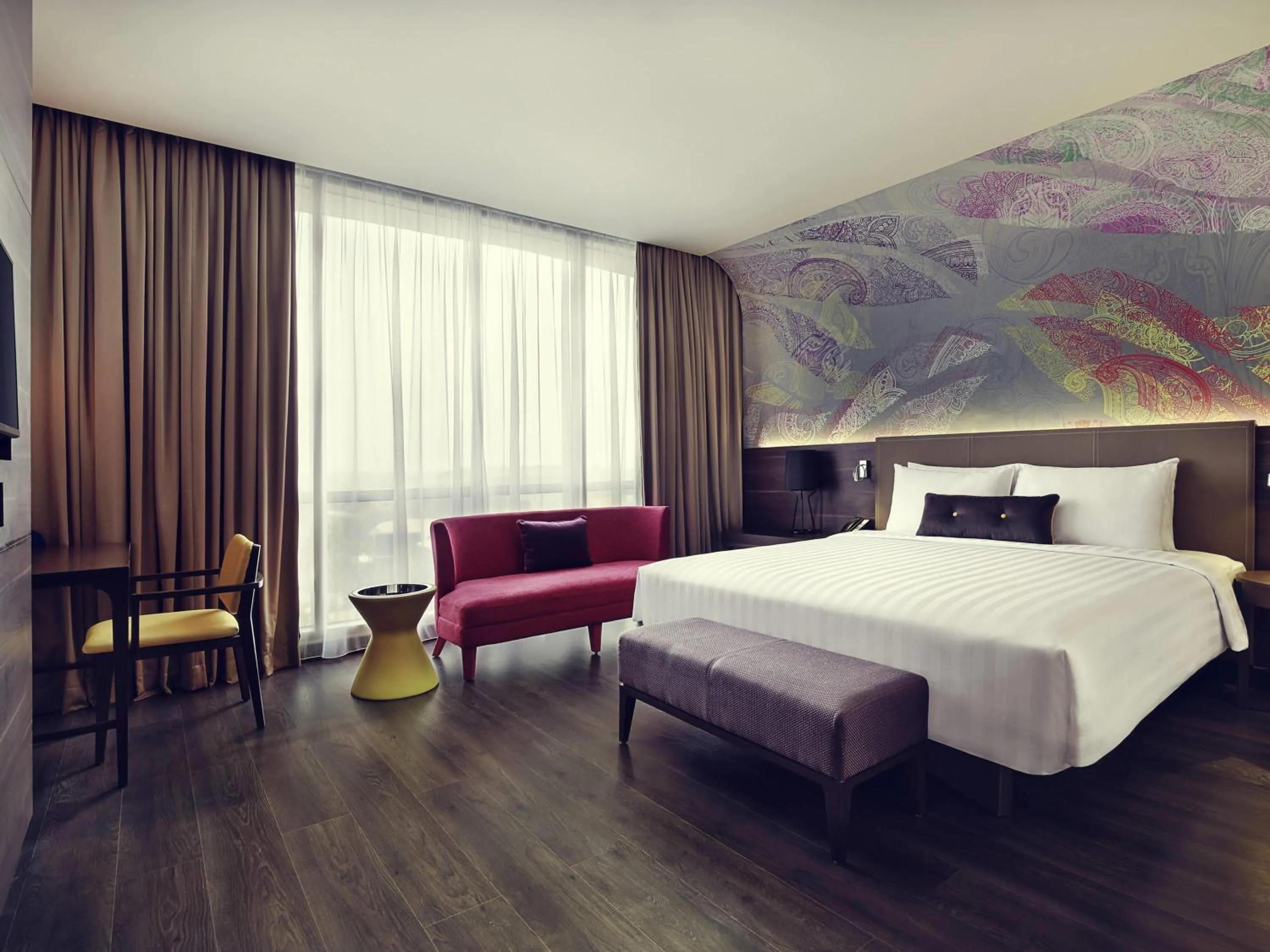 Deluxe King Room in Mercure Karawang