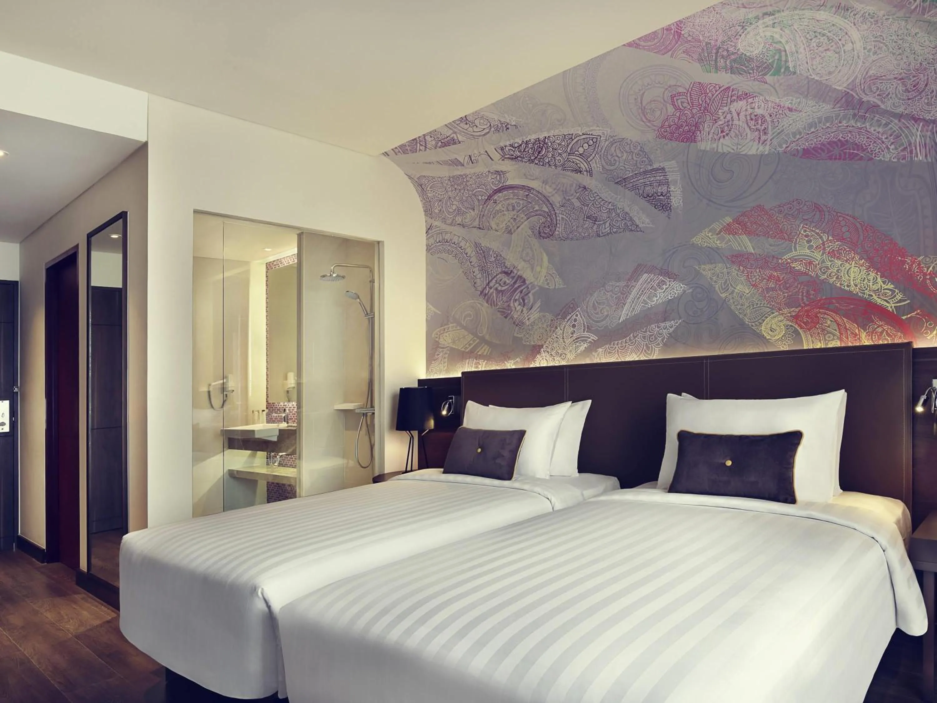 Superior Twin Room in Mercure Karawang