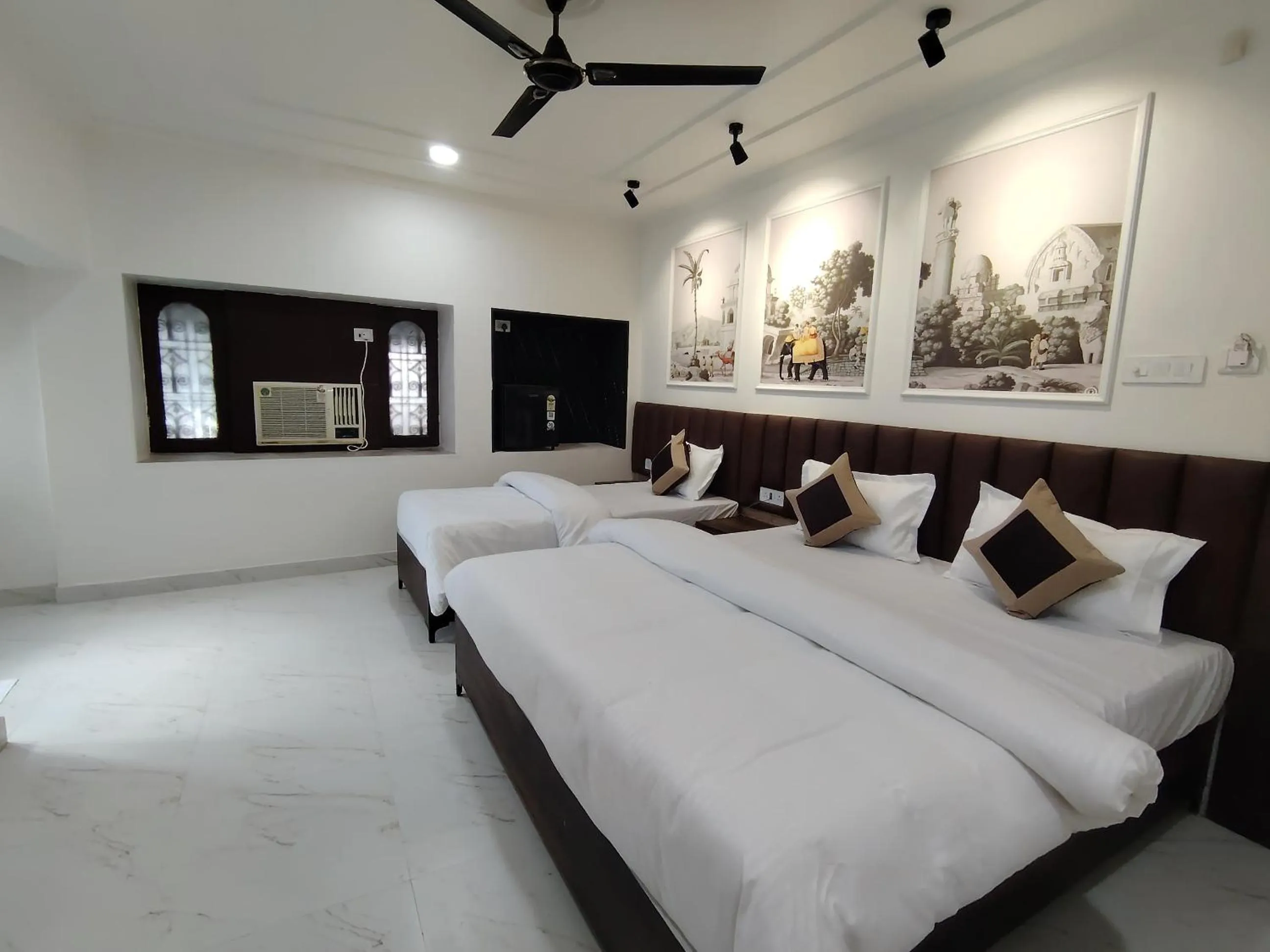 Standard Family Room in Hotel Mrk