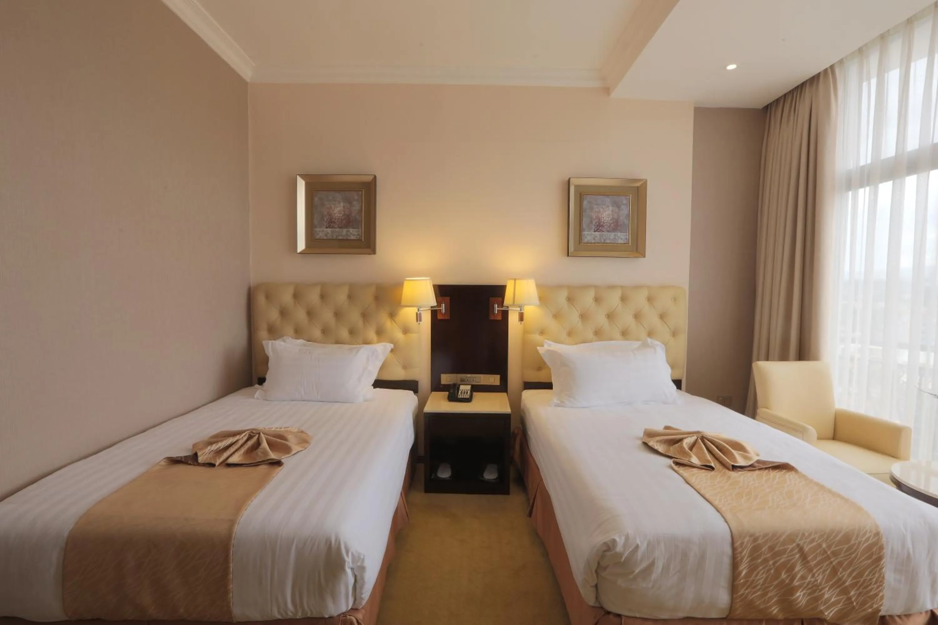 Superior Twin Room in Getfam Hotel