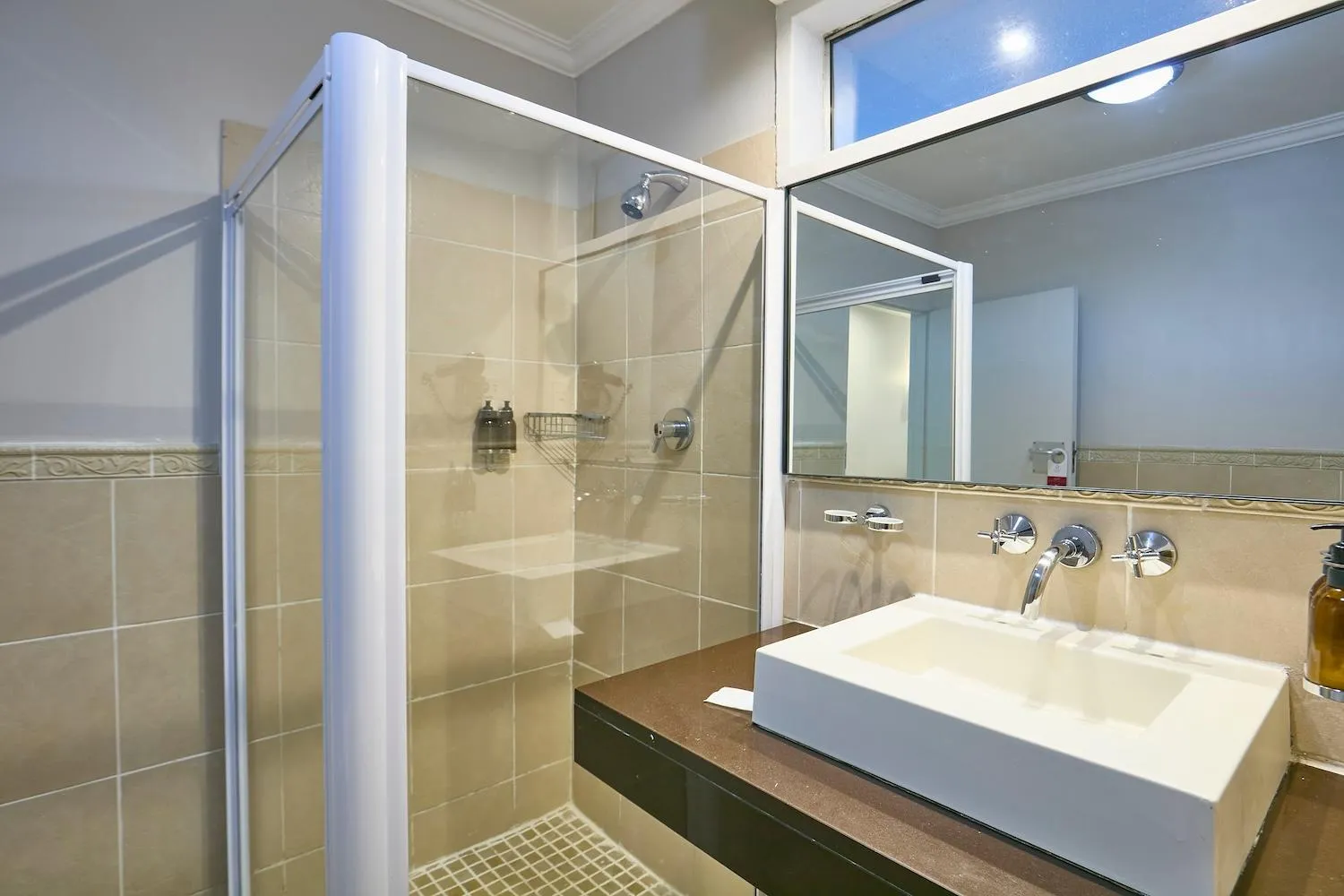 Standard Twin Room - single occupancy in Cresta Thapama Hotel