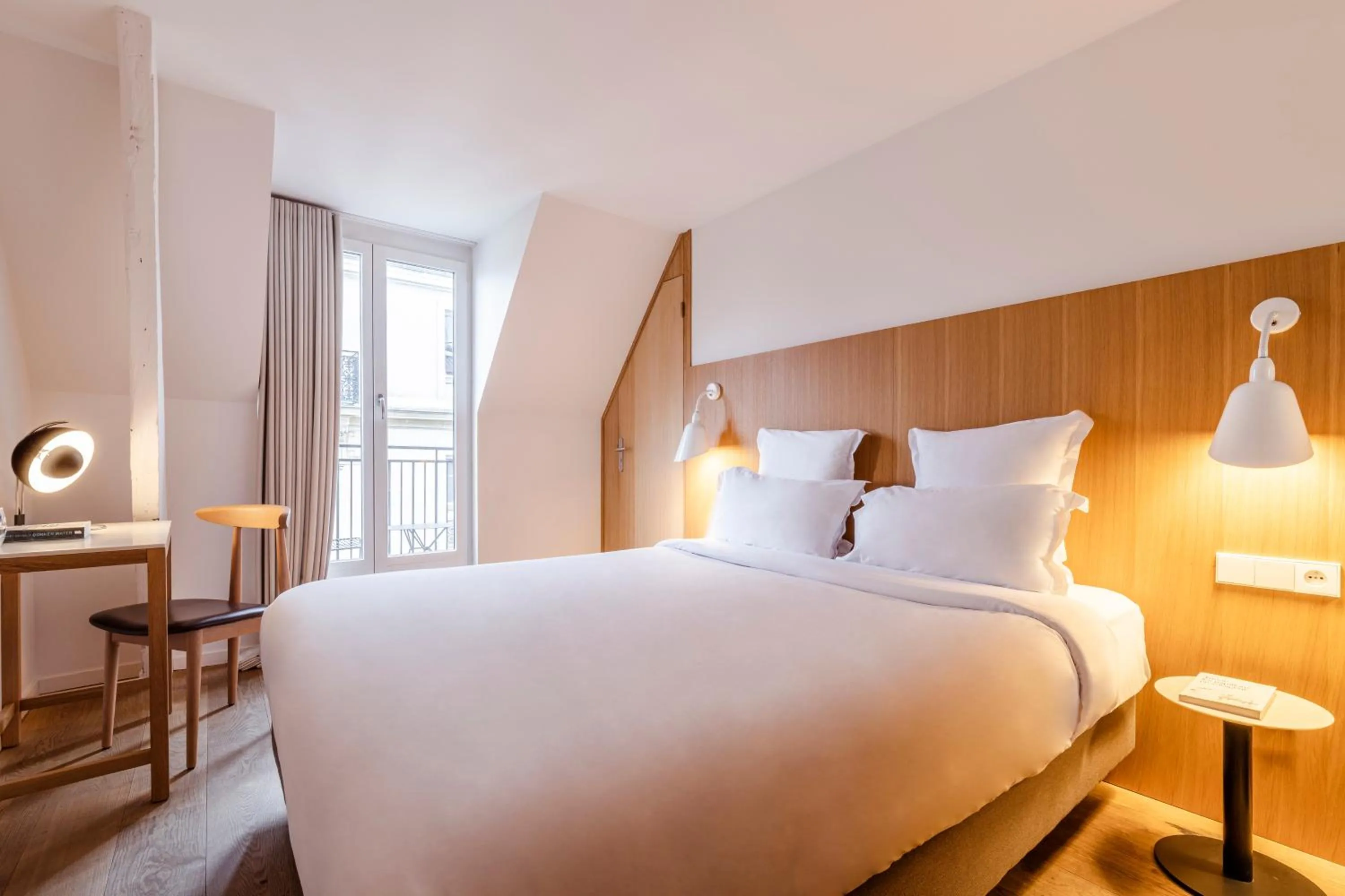 Superior Double or Twin Room in 9Hotel Republique