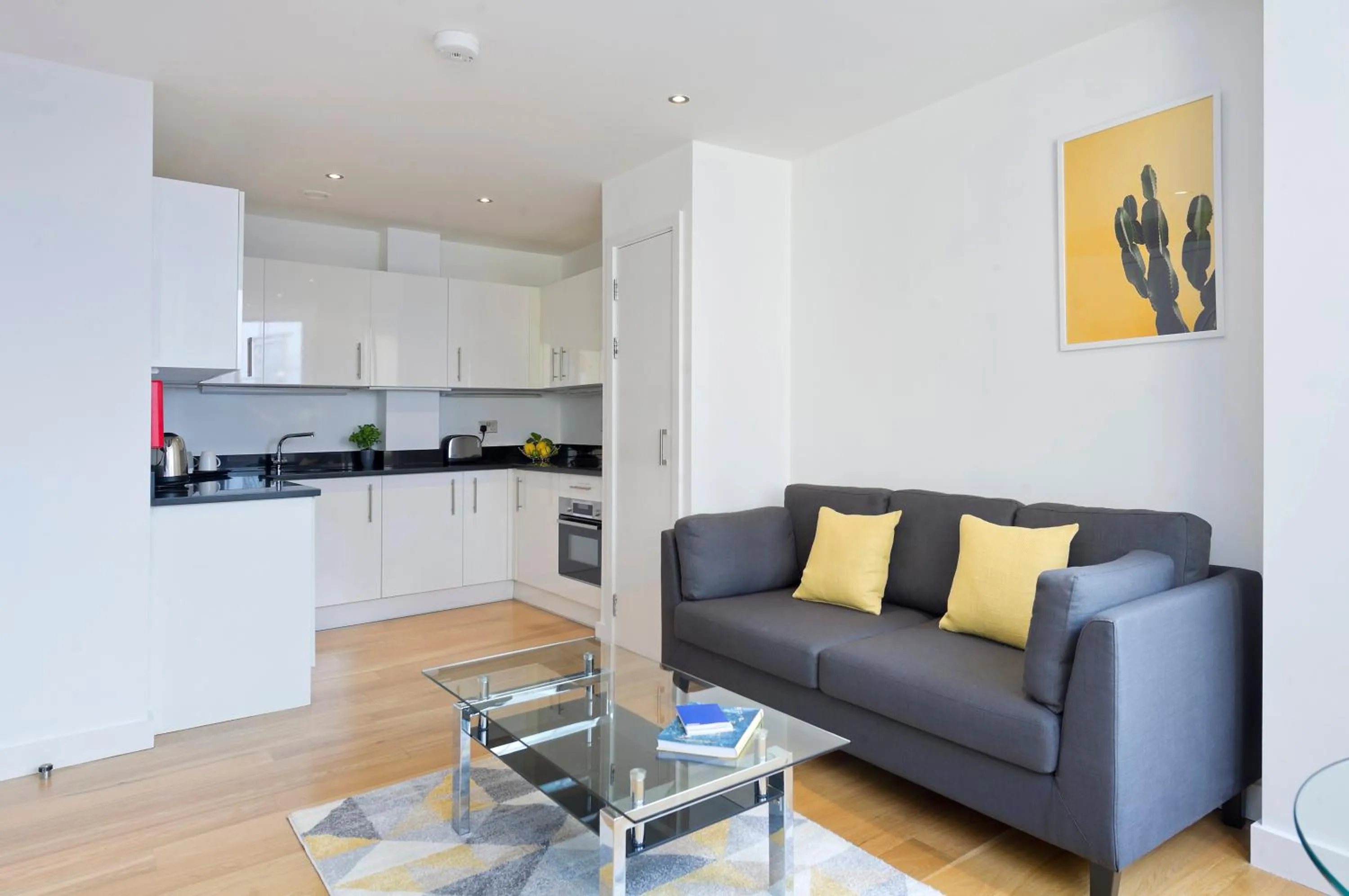 One-Bedroom Apartment in Red Lion Court by City2Stay